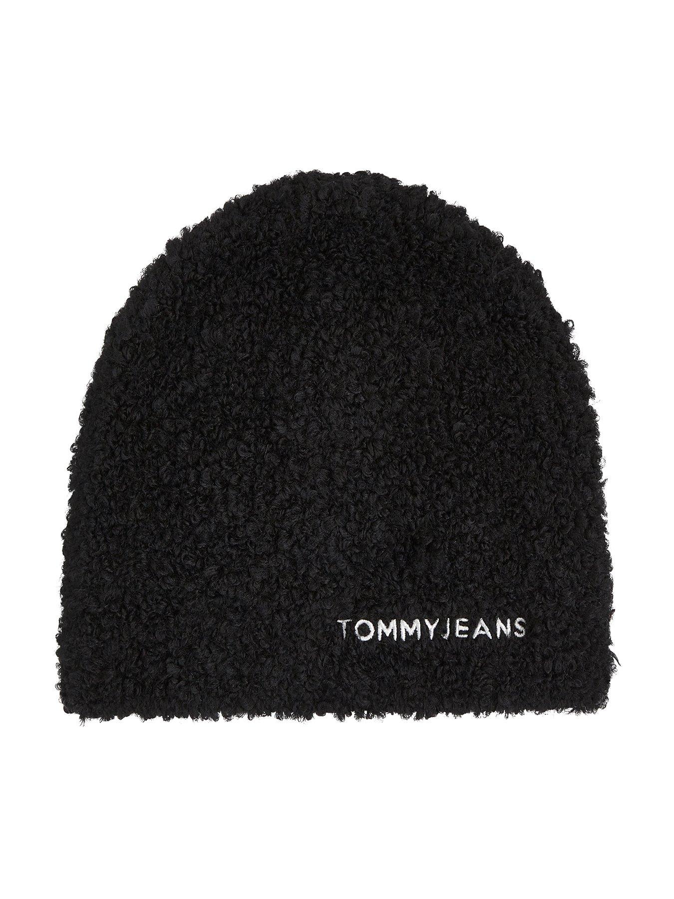 tommy-jeans-logo-teddy-beanie-hat-black