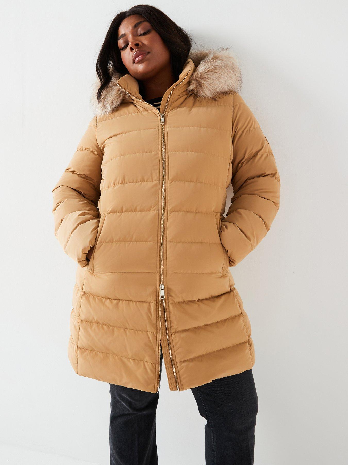 tommy-hilfiger-plus-tyra-heritage-coat-with-fur-beige