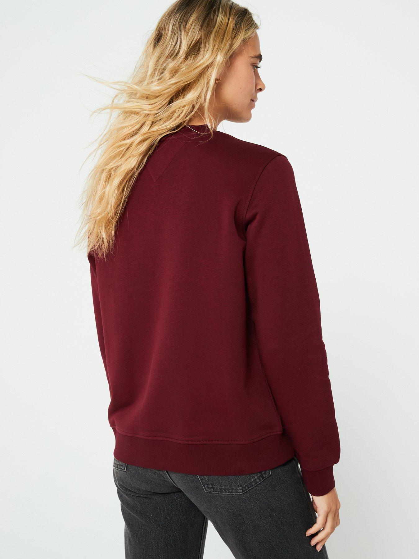 tommy-jeans-linear-logo-sweatshirt-redstillFront