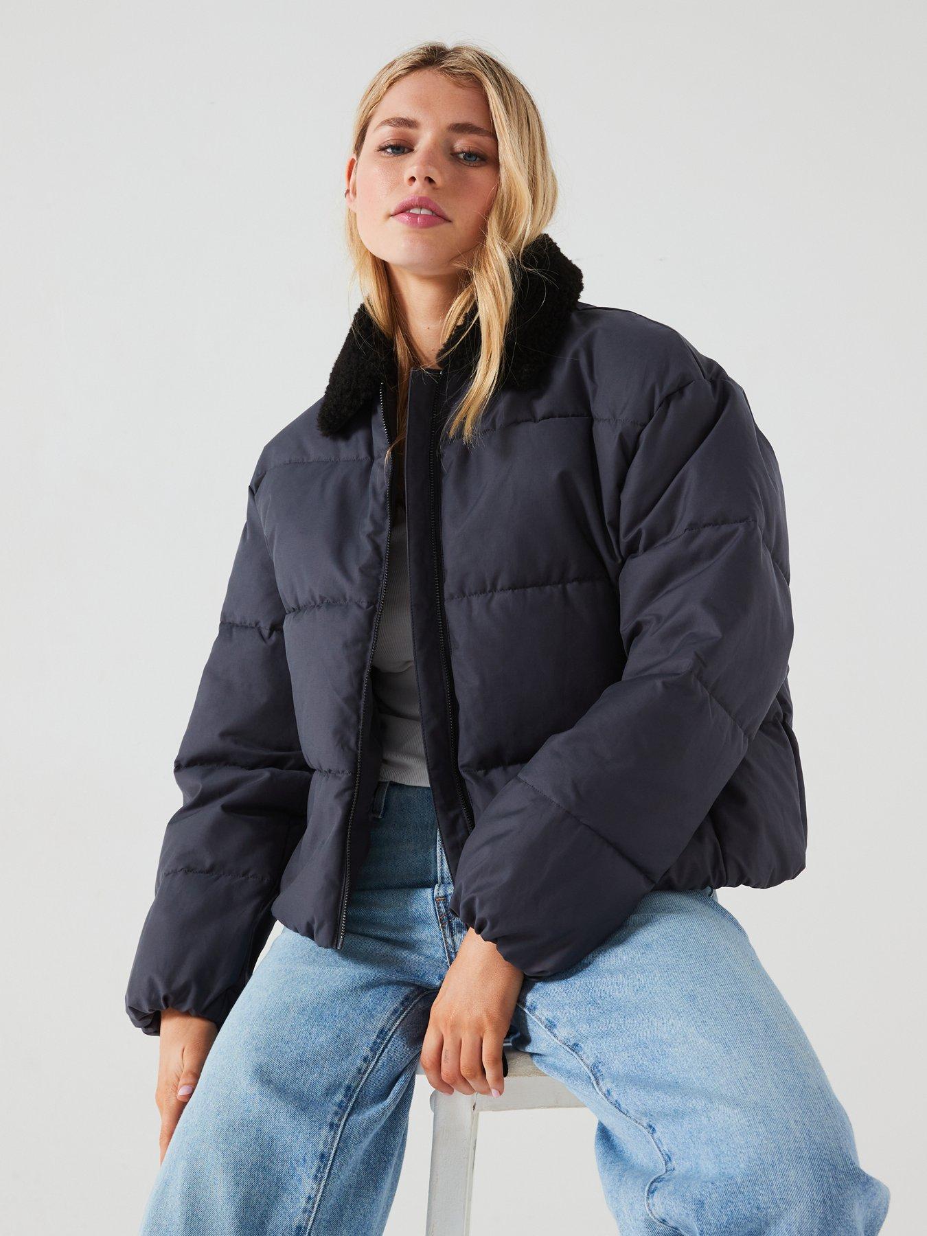 calvin-klein-jeans-aviator-padded-jacket-greydetail