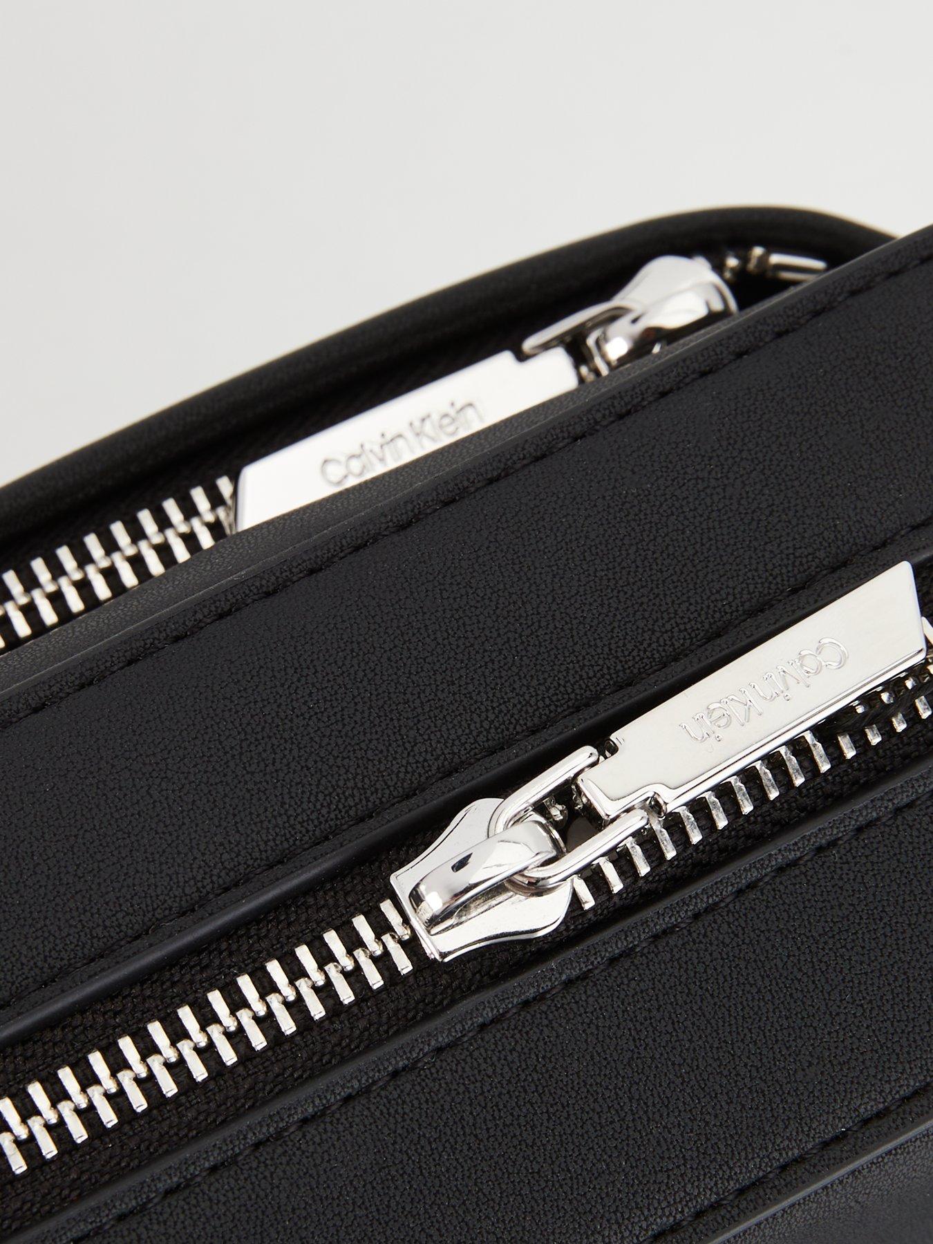 calvin-klein-multistrap-camera-bag-blackdetail