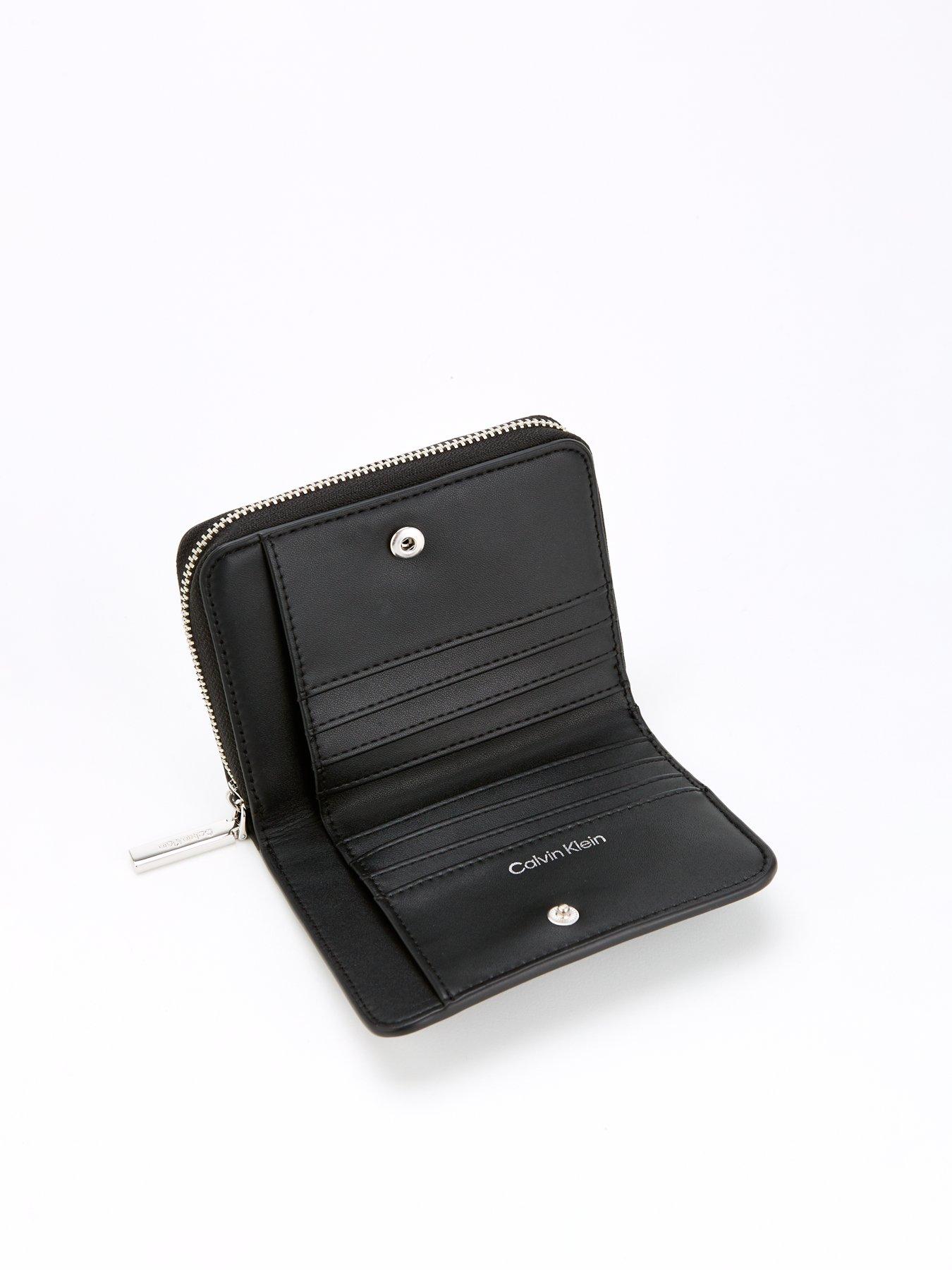 calvin-klein-purse-and-keyring-giftset-blackback