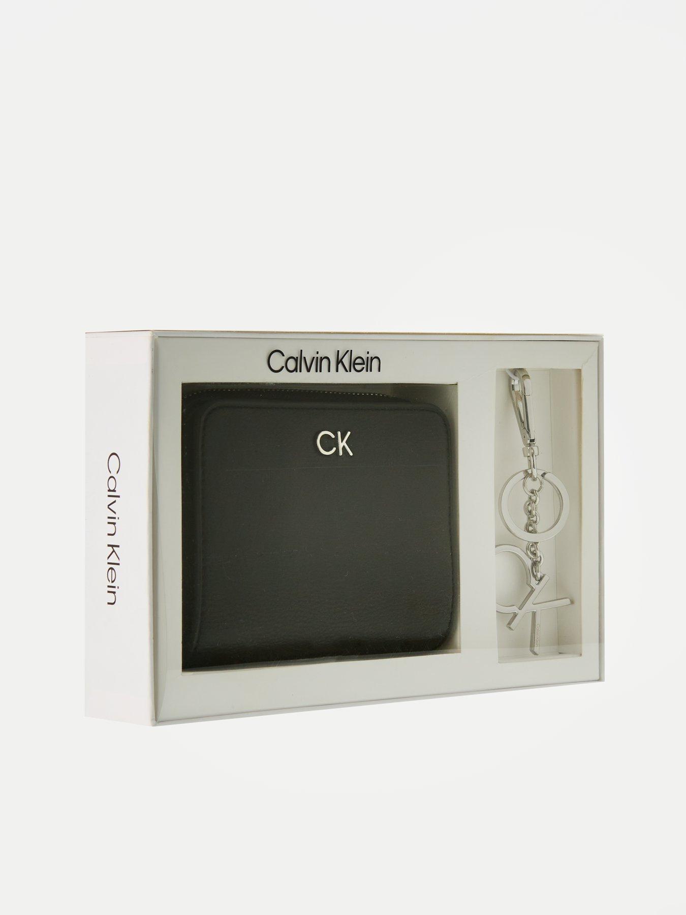 calvin-klein-purse-and-keyring-giftset-blackdetail