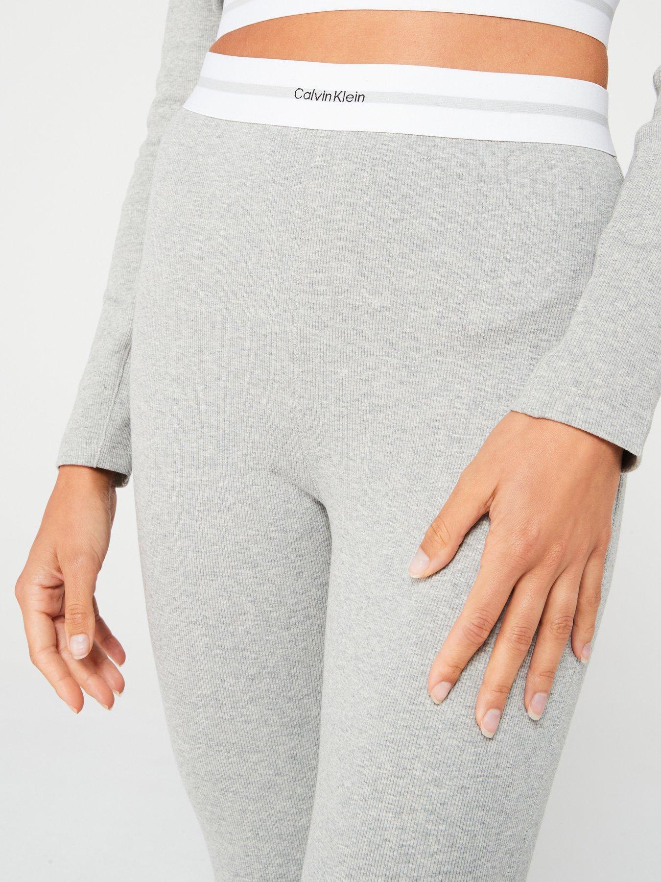 calvin-klein-logo-leggings-greyoutfit