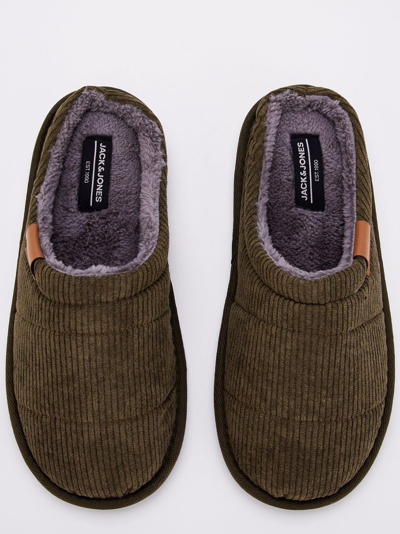 Image 4 of 7 of Jack & Jones &amp;Amp; Corduroy Mule Slippers - Dark Green