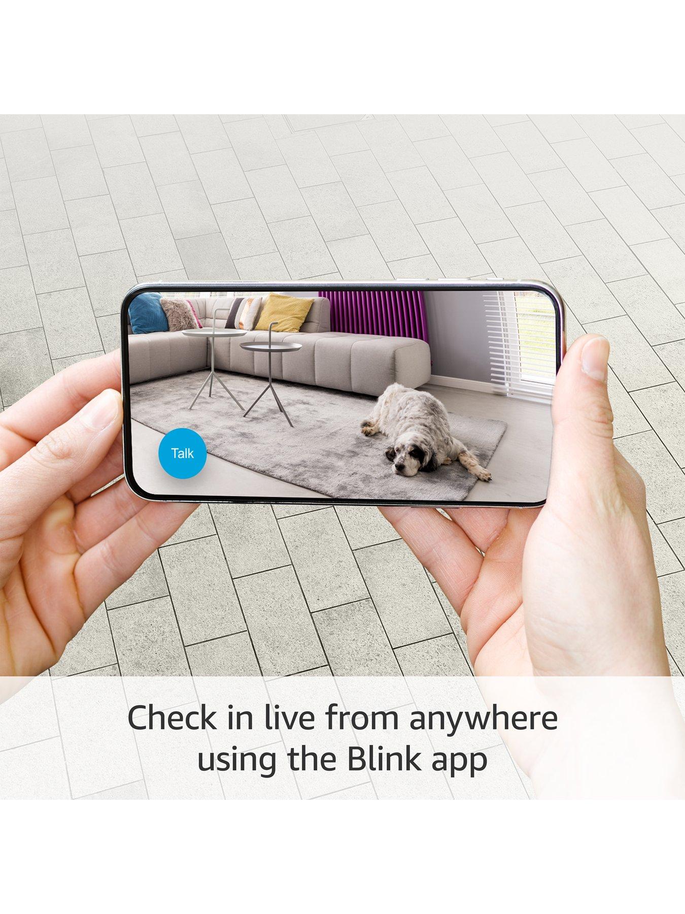 blink-blink-mini-compact-indoor-plug-in-smart-security-camera-1080p-hd-video-motion-detection-works-with-alexa-1-cameraoutfit