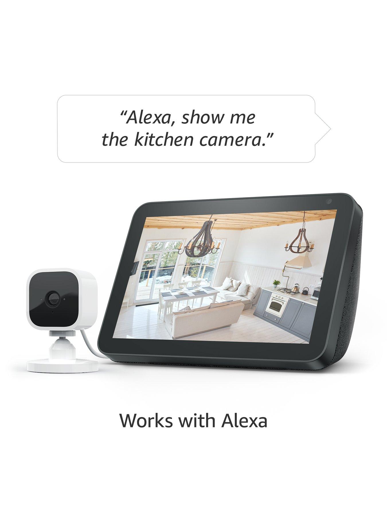 blink-blink-mini-compact-indoor-plug-in-smart-security-camera-1080p-hd-video-motion-detection-works-with-alexa-1-cameradetail