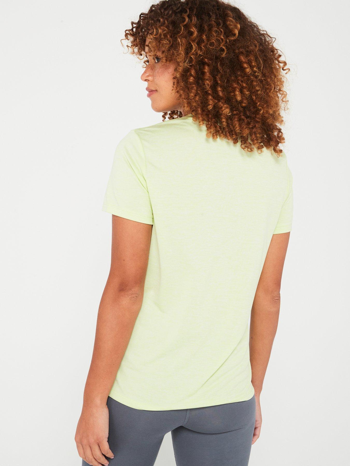 under-armour-womens-training-tech-twist-t-shirt-greenstillFront