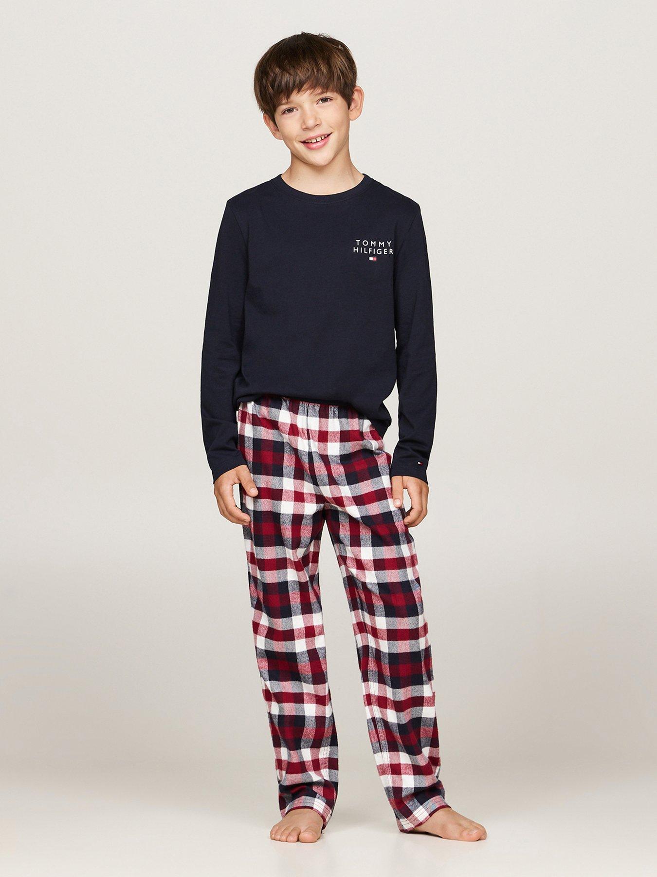 tommy-hilfiger-boys-long-sleeve-print-flannel-pyjama-set-multistillFront