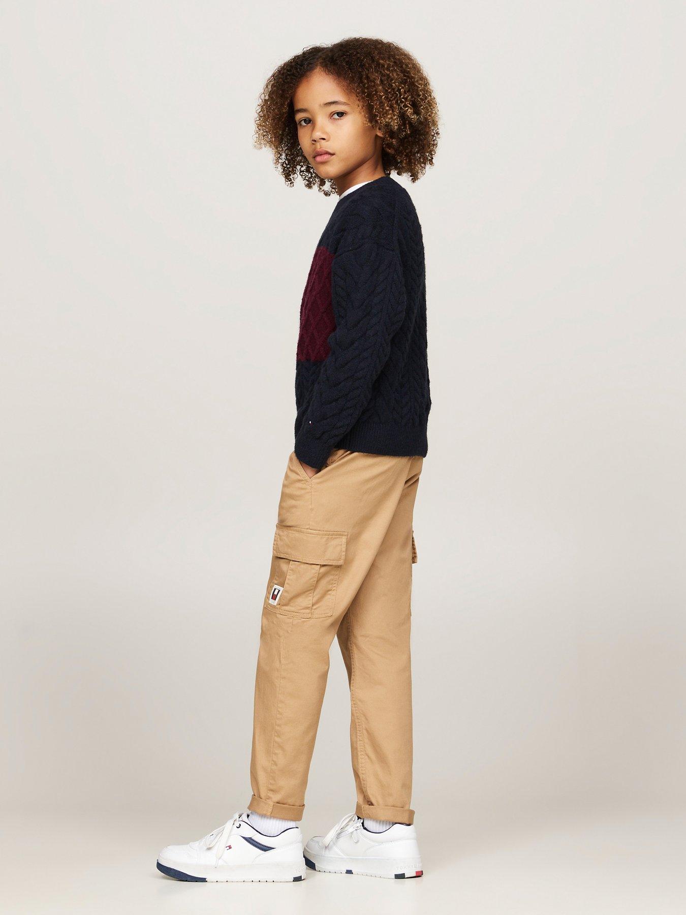 tommy-hilfiger-boys-colorblock-sweater-navyoutfit