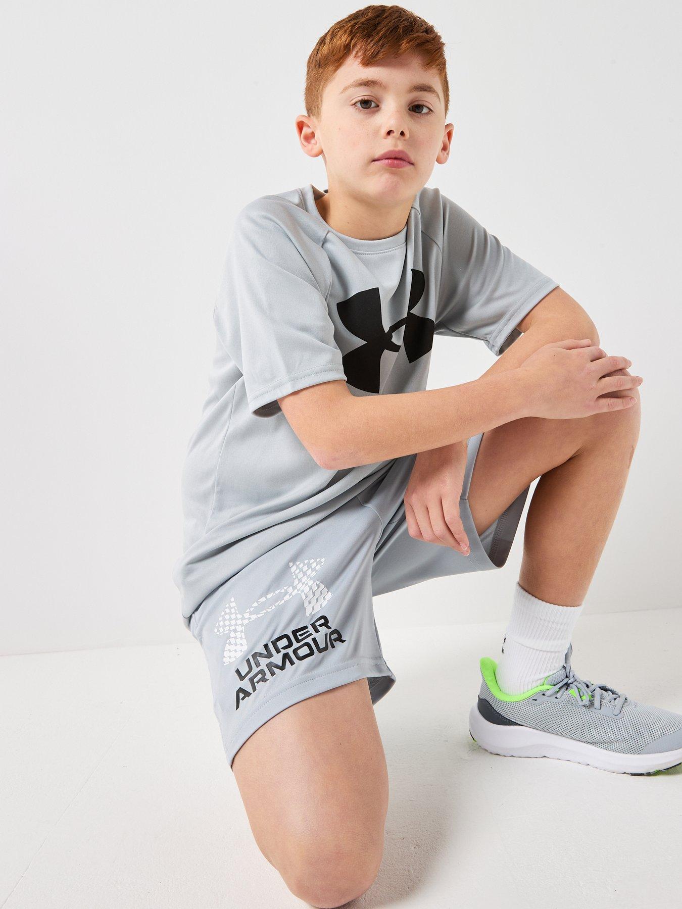 under-armour-boys-training-tech-logo-shorts-greydetail