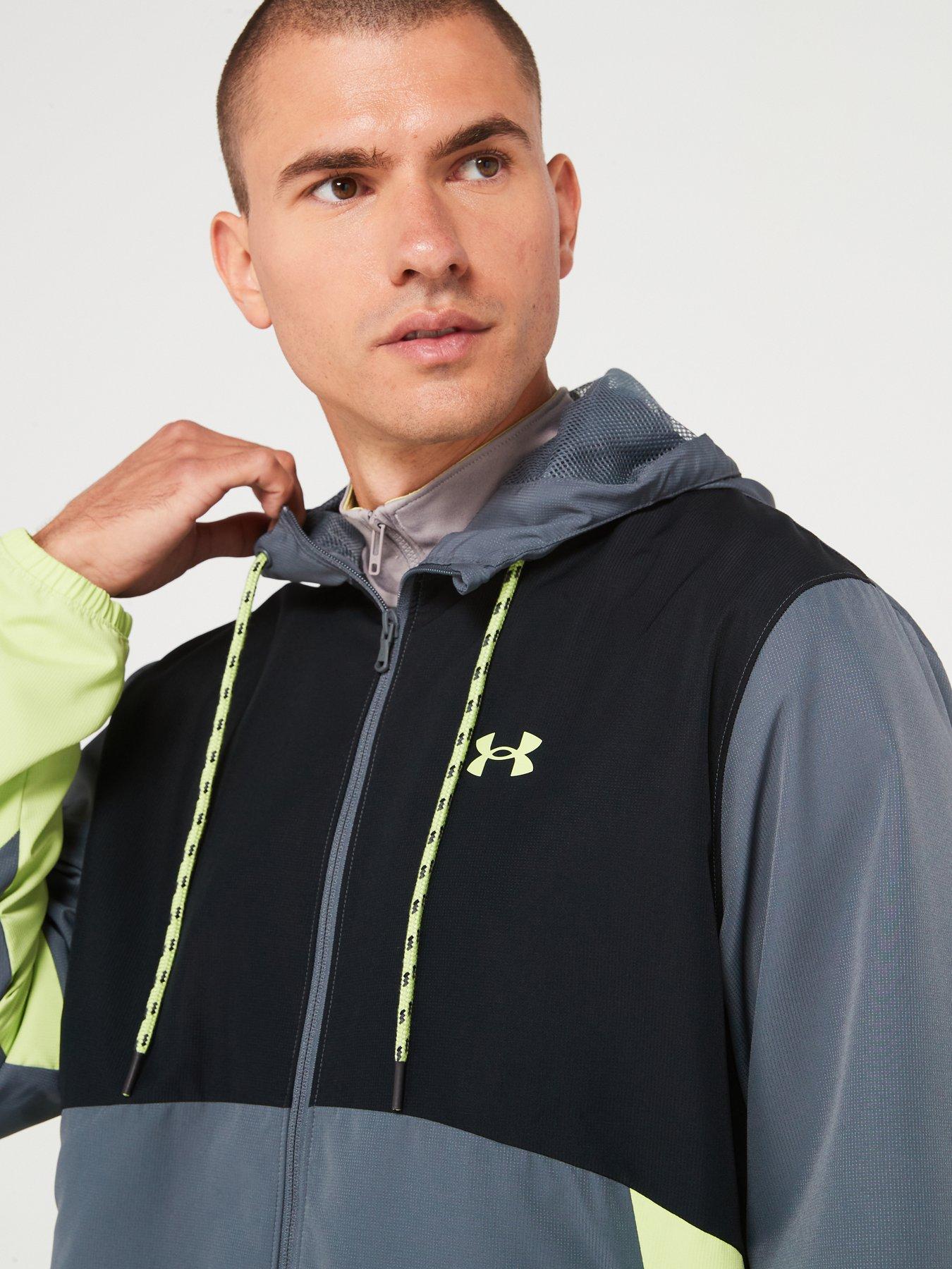 under-armour-mens-training-legacy-windbreaker-greyoutfit