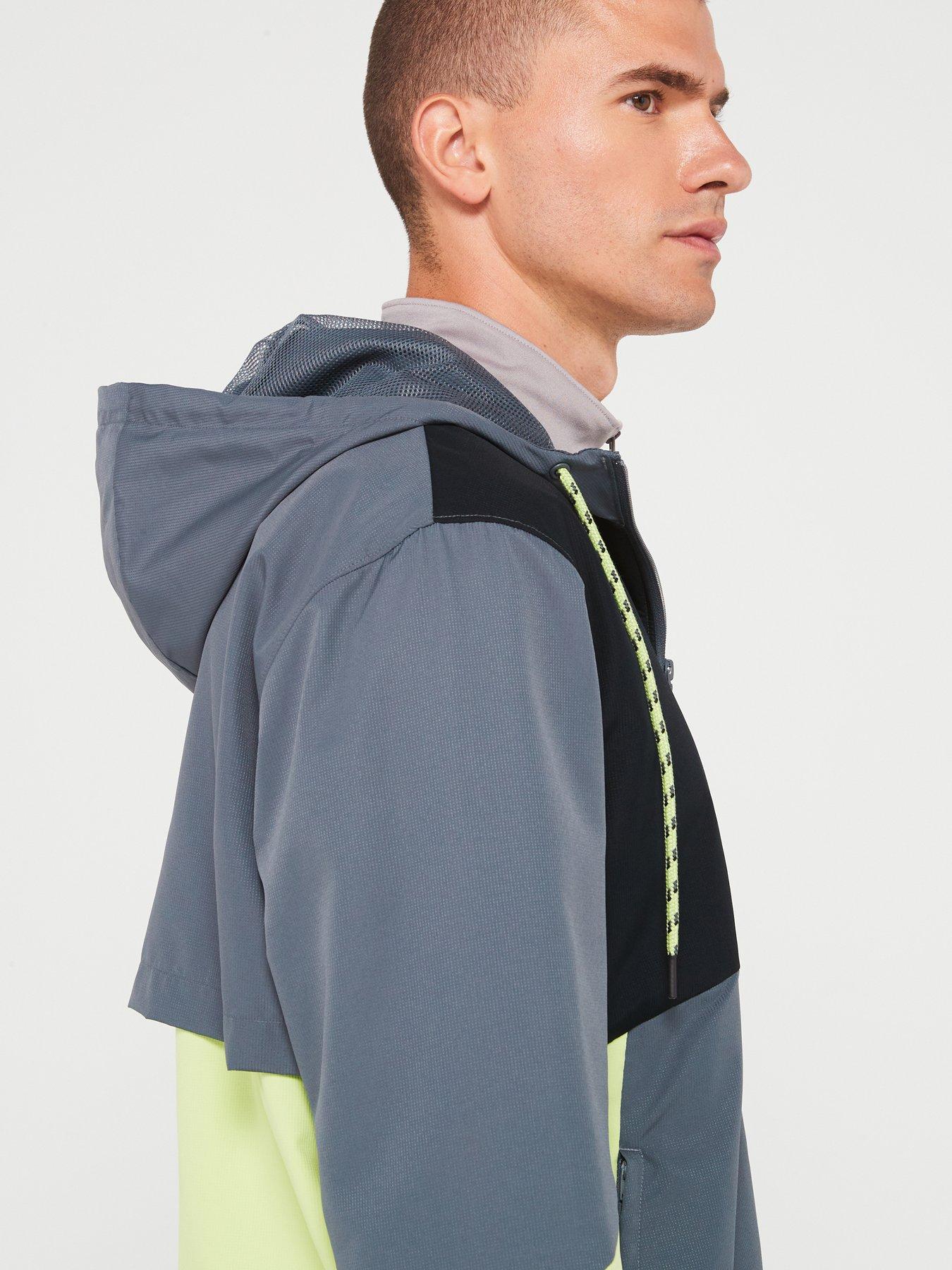 under-armour-mens-training-legacy-windbreaker-greydetail