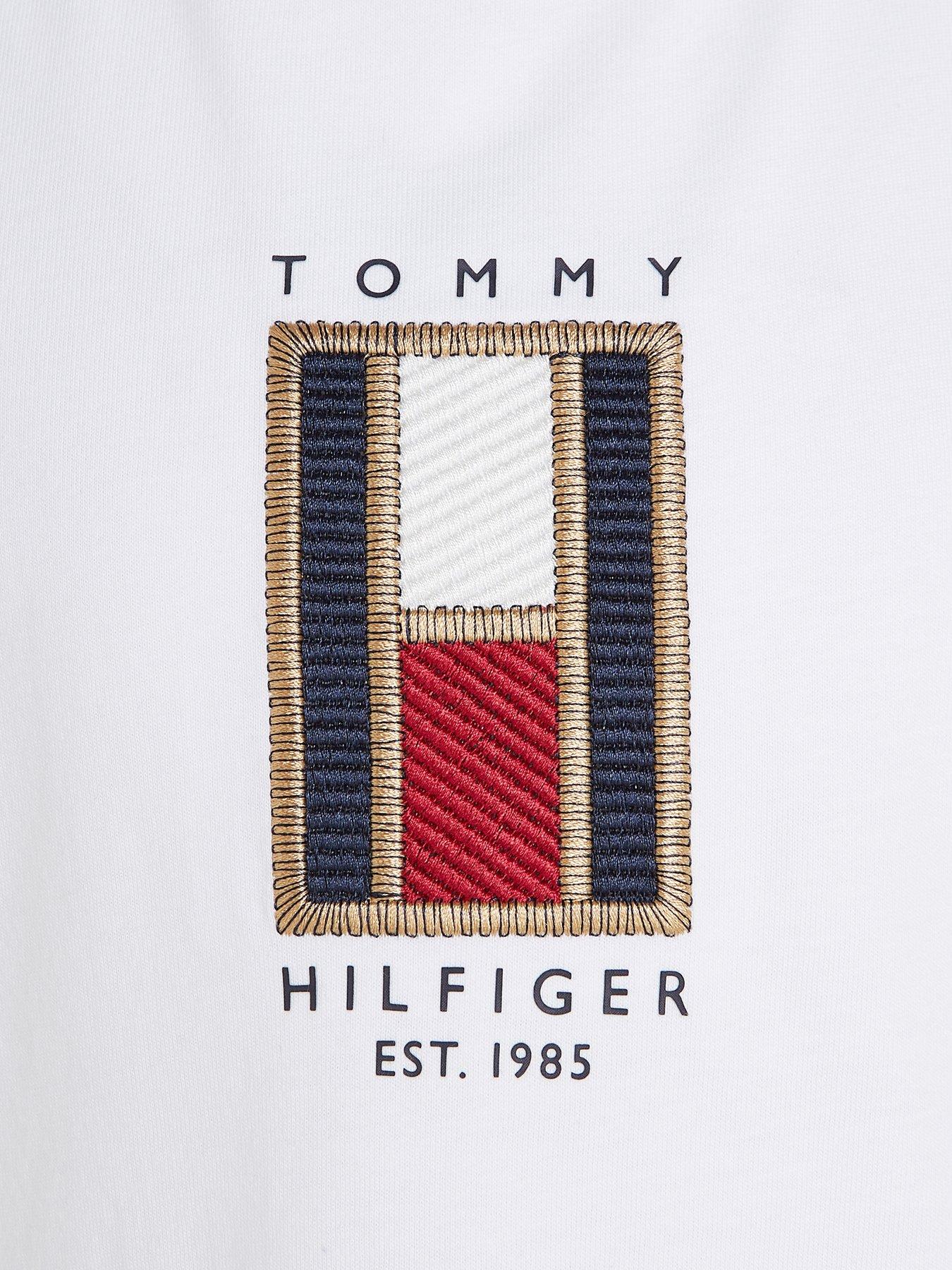 tommy-hilfiger-boys-flag-embroidered-reg-short-sleeve-t-shirt-whiteoutfit