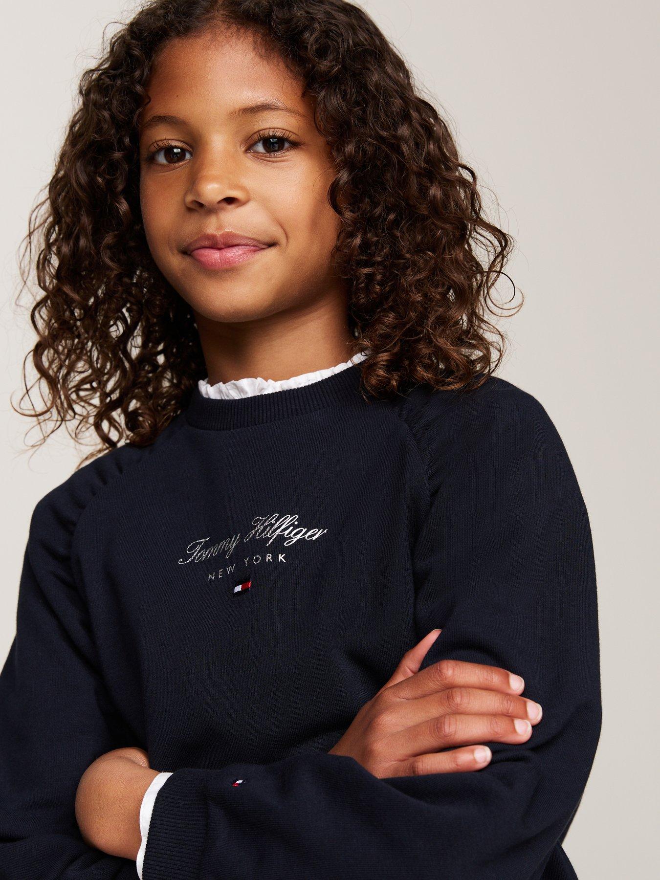 tommy-hilfiger-girls-th-nyc-foil-sweatshirt-navyoutfit