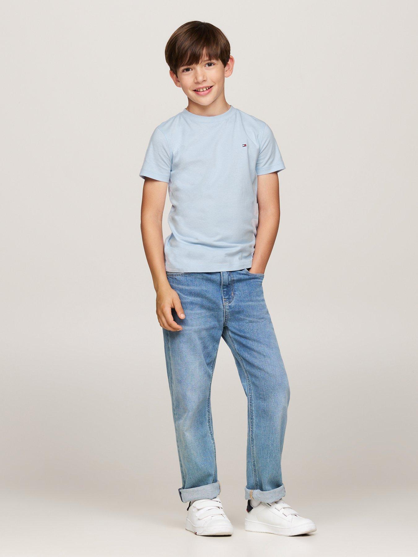 tommy-hilfiger-boys-short-sleeve-essential-flag-t-shirt-blueoutfit