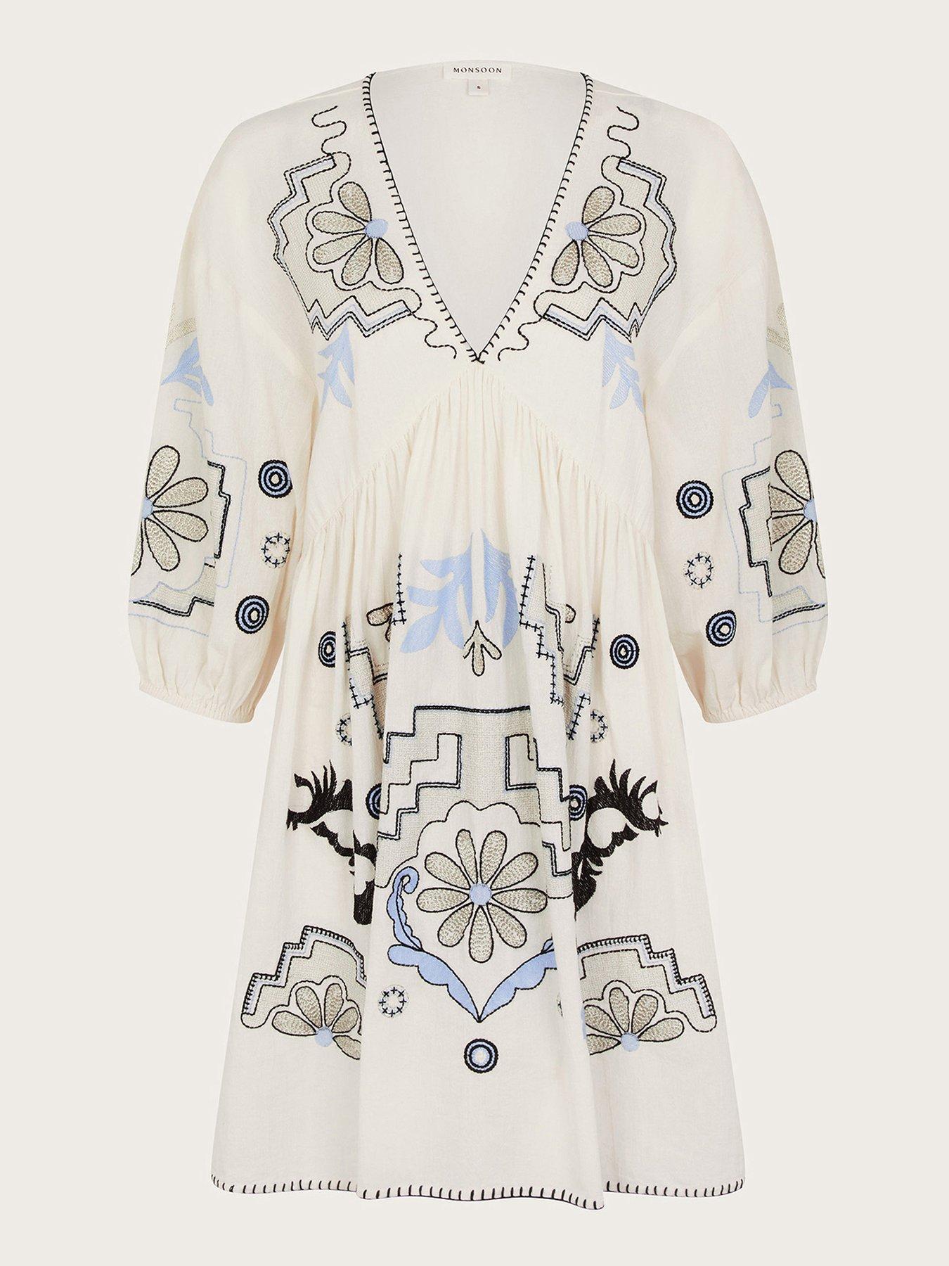 monsoon-hallie-embroidered-kaftan-creamdetail