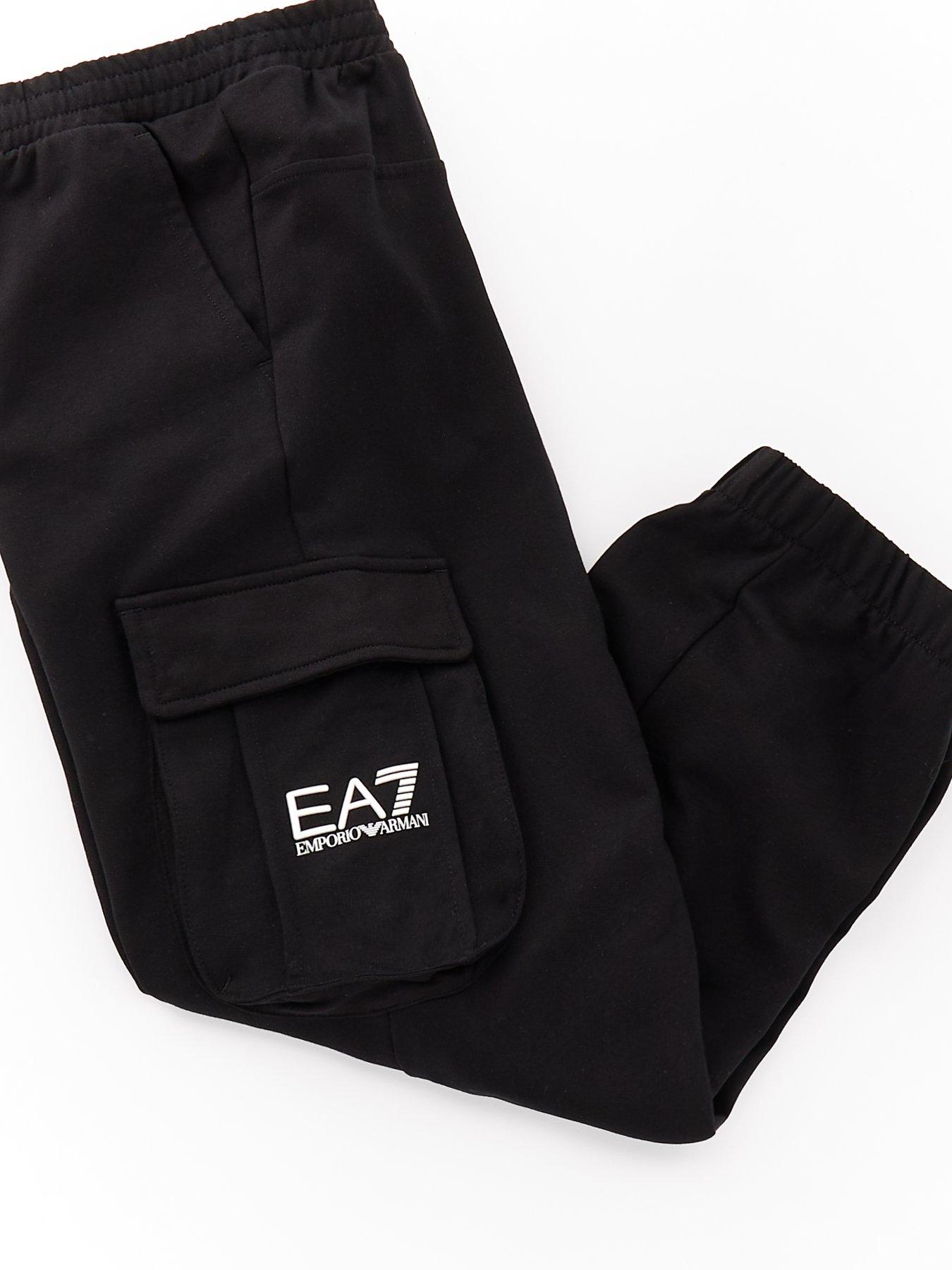 ea7-emporio-armani-boys-core-id-cargo-jog-pants-blackoutfit