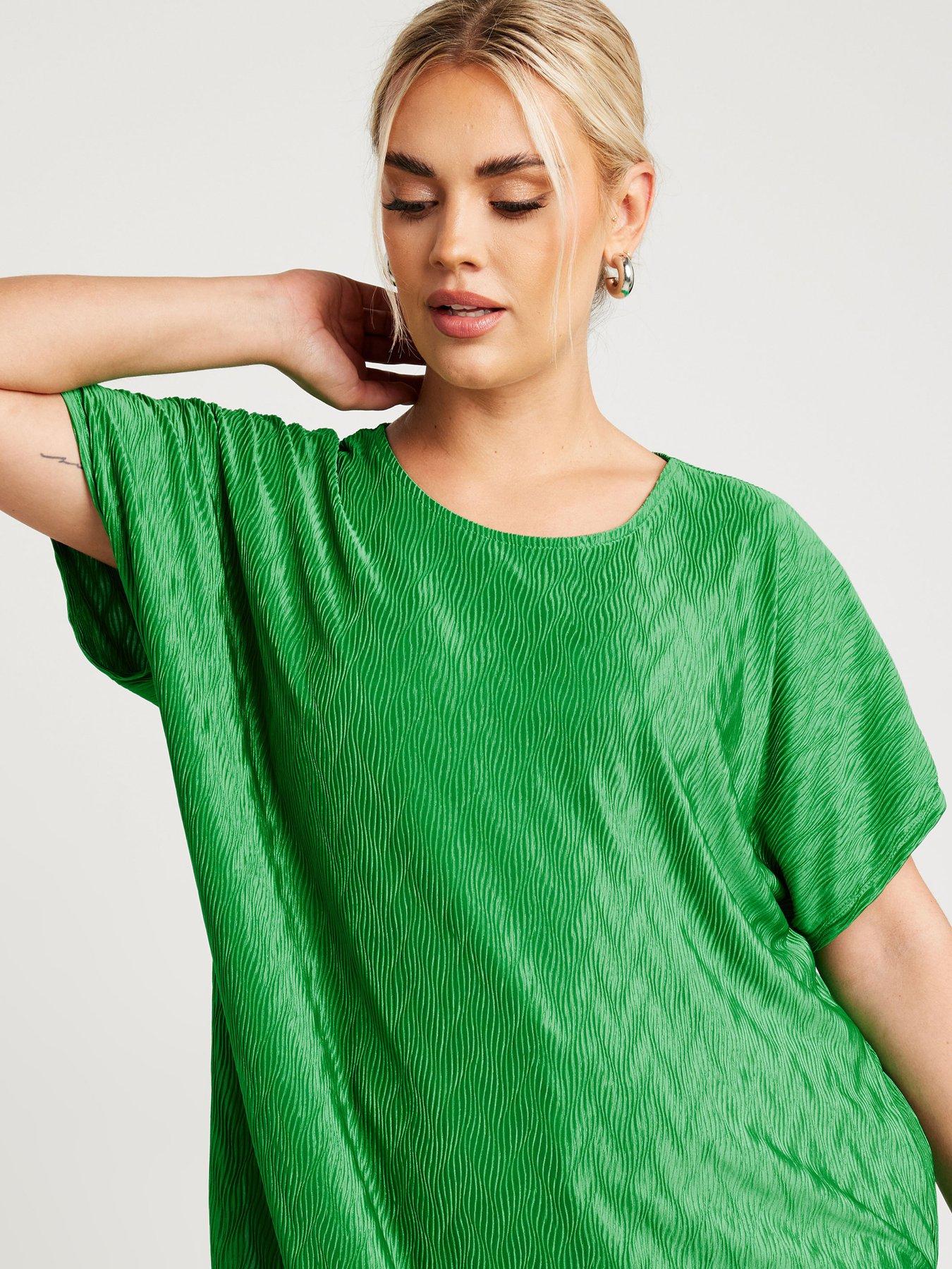 yours-curve-zig-zag-plisse-grown-on-sleeve-top-greenoutfit