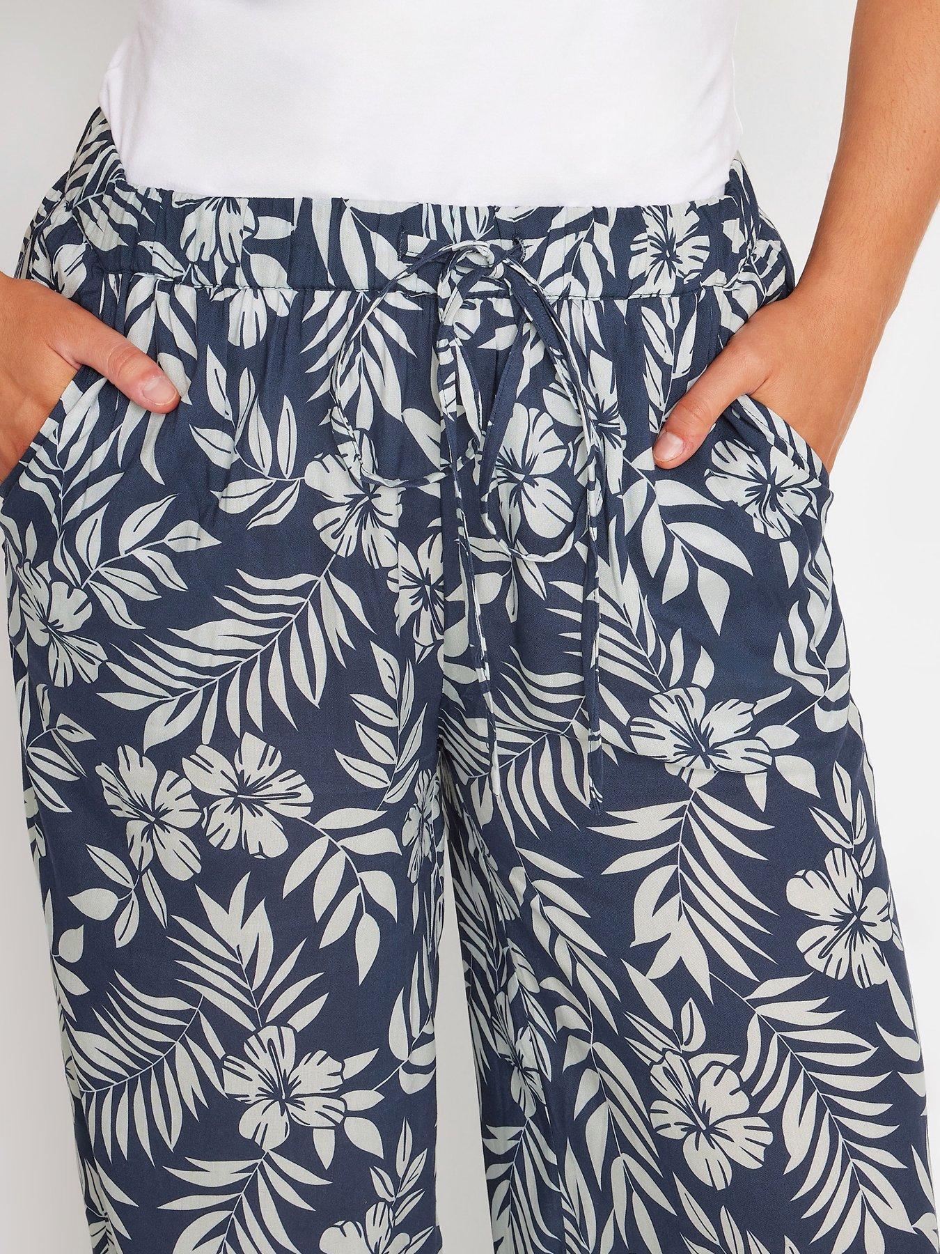 yours-navy-and-white-leaf-printed-palazzo-blueoutfit