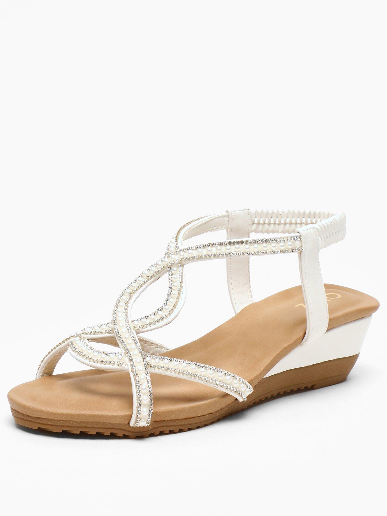 quiz-white-pearl-low-wedge-sandalsstillFront