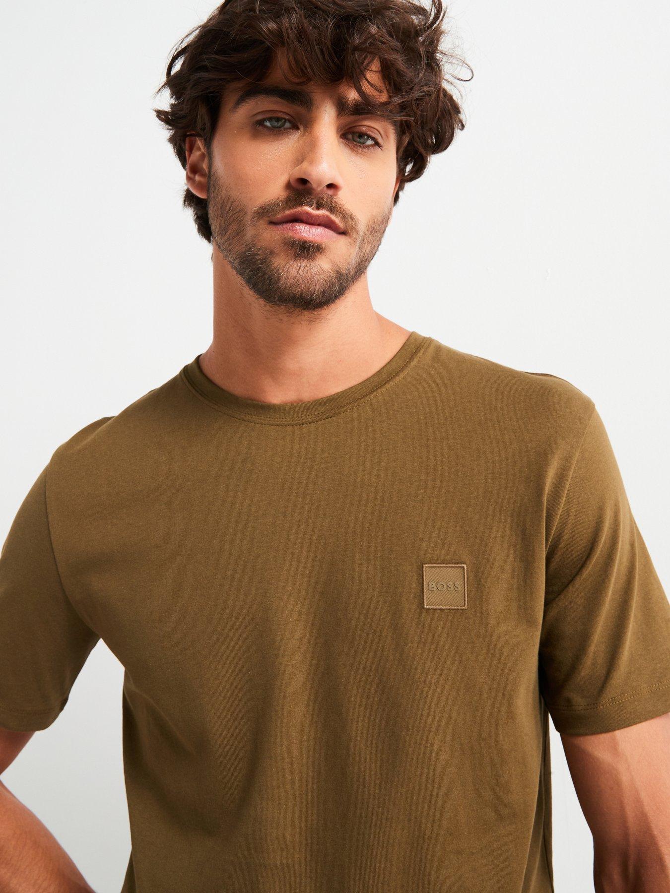 boss-boss-tales-tonal-logo-relaxed-fit-t-shirt-khakioutfit