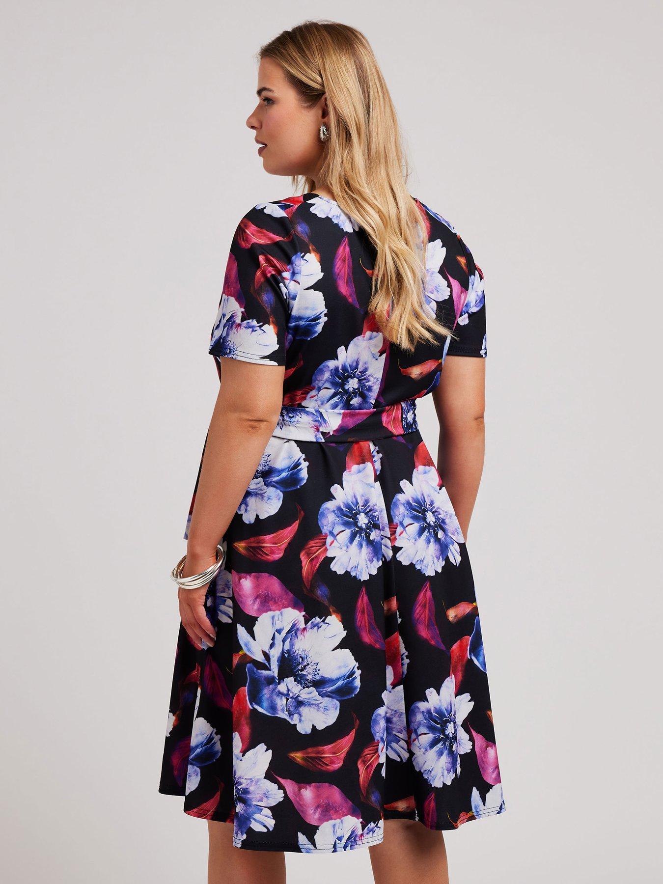 yours-curve-floral-skater-dressstillFront