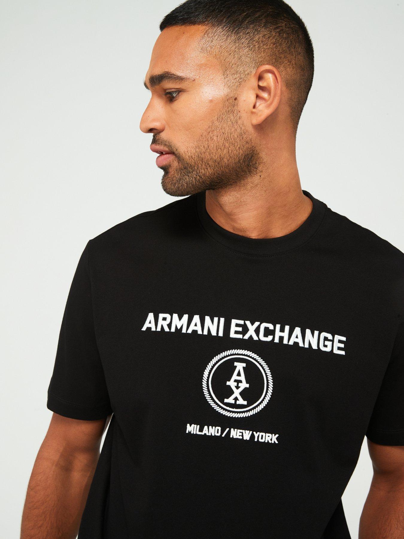 armani-exchange-armani-exchange-relaxed-fit-centre-monogram-logo-t-shirt-blackoutfit