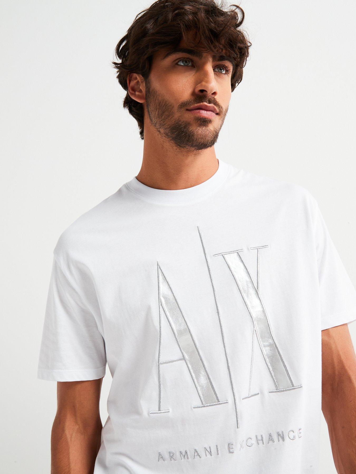 armani-exchange-large-ax-logo-t-shirt-whteoutfit