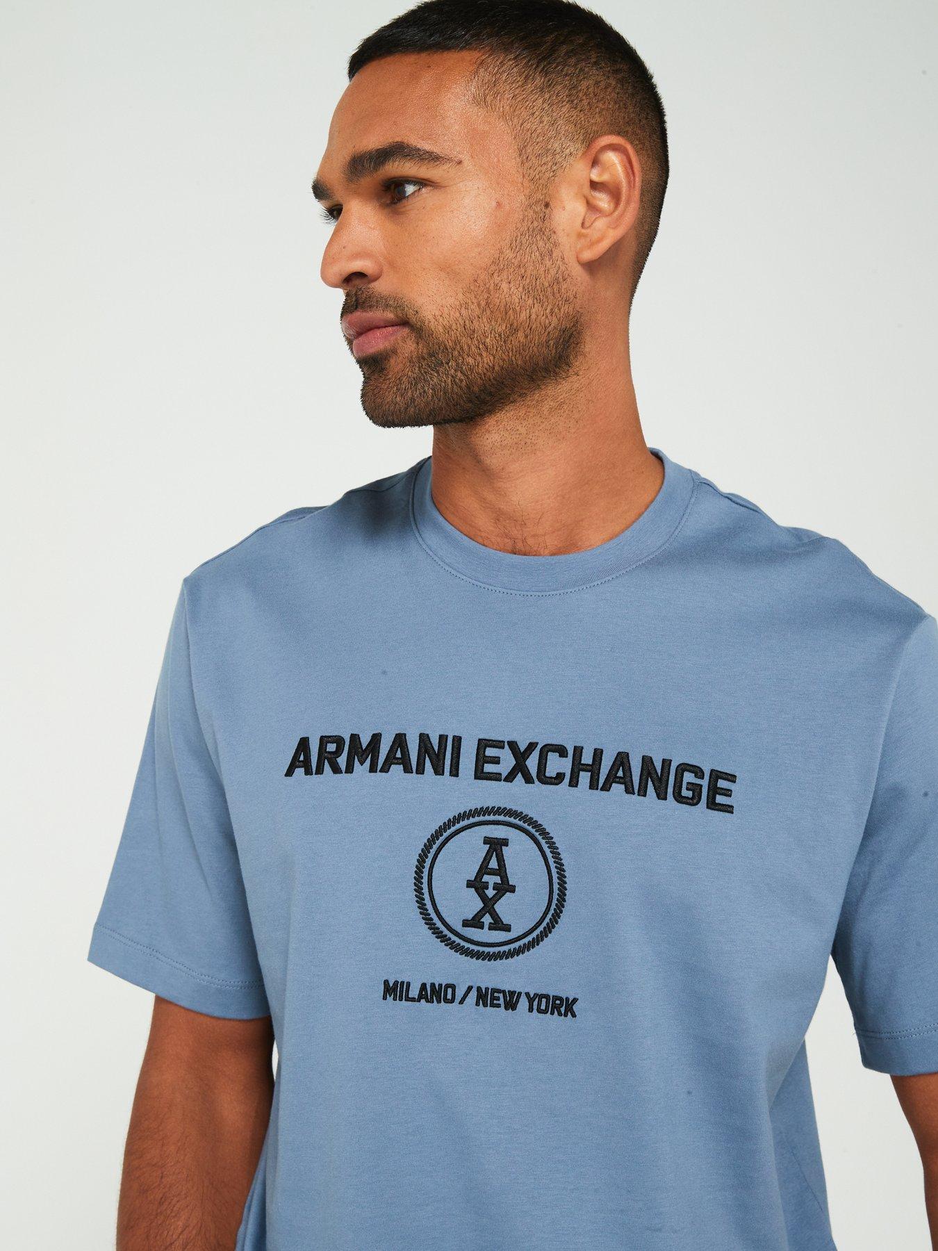 armani-exchange-armani-exchange-relaxed-fit-centre-monogram-logo-t-shirt-blueoutfit