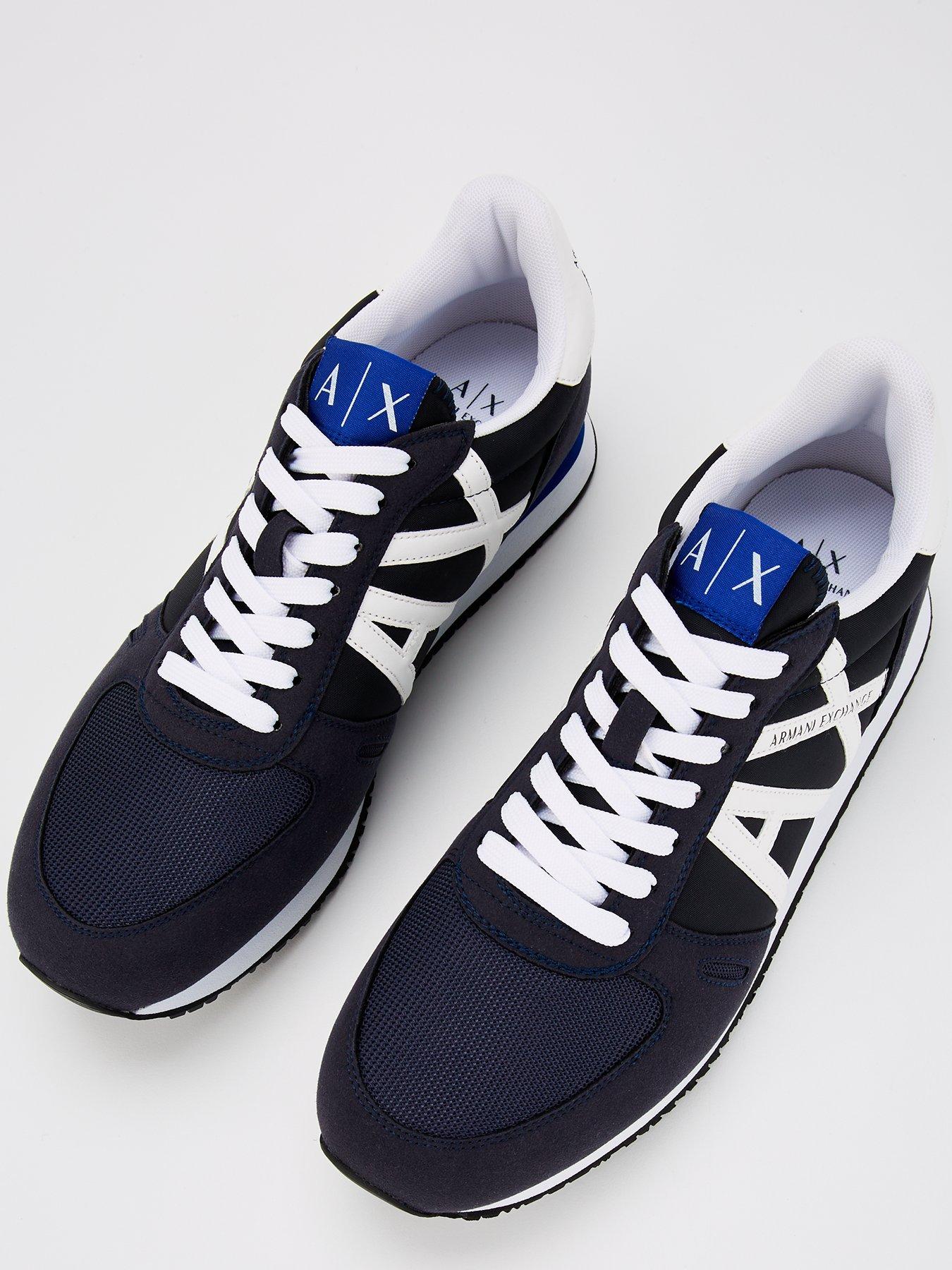 armani-exchange-armani-exchange-classic-runners-navywhiteoutfit