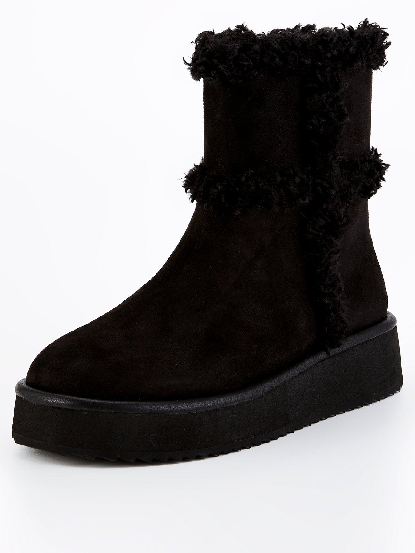 everyday-flatform-ankle-boot-with-faux-fur-blackstillFront