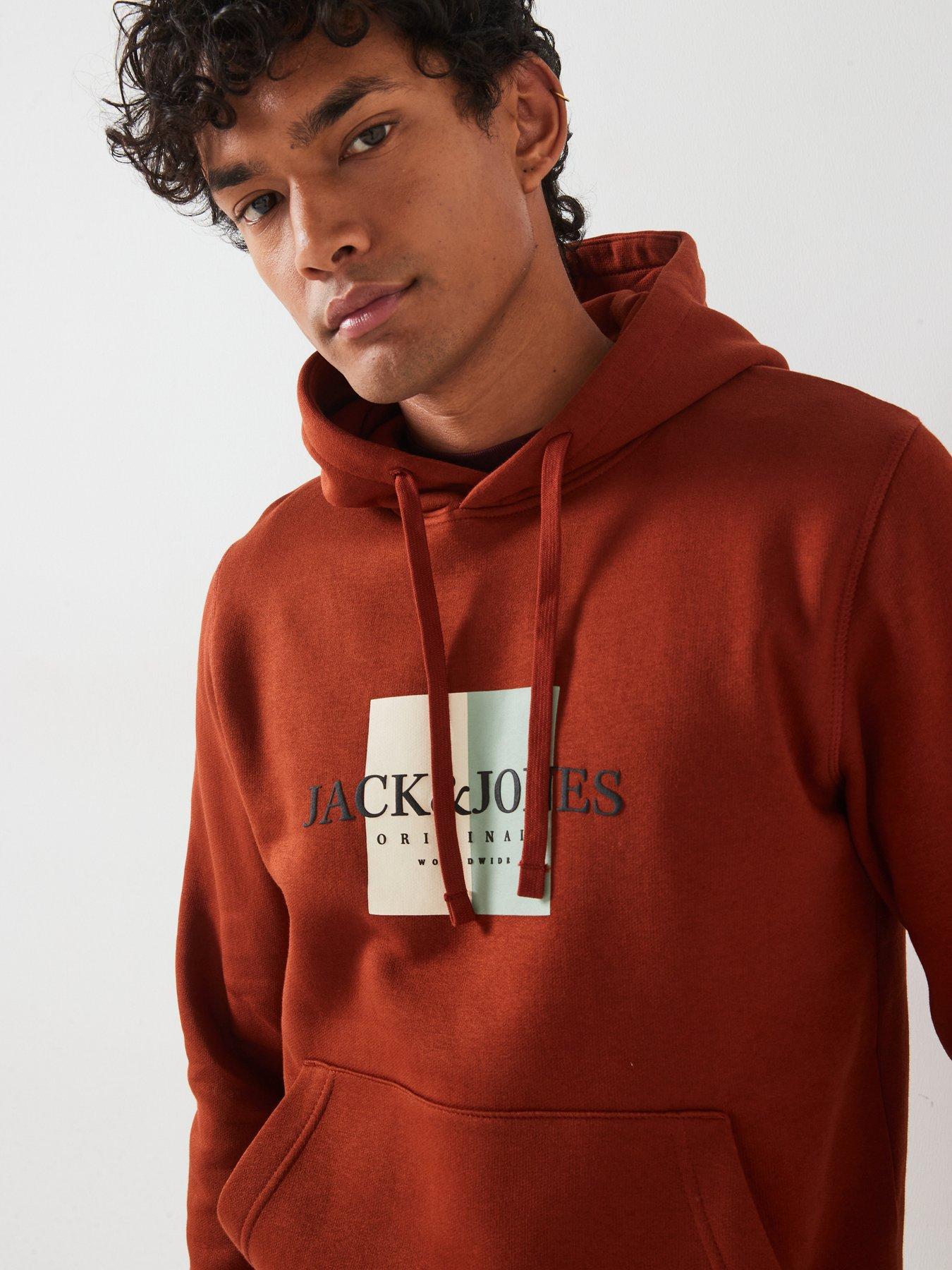 jack-jones-box-chest-logo-hoodieoutfit