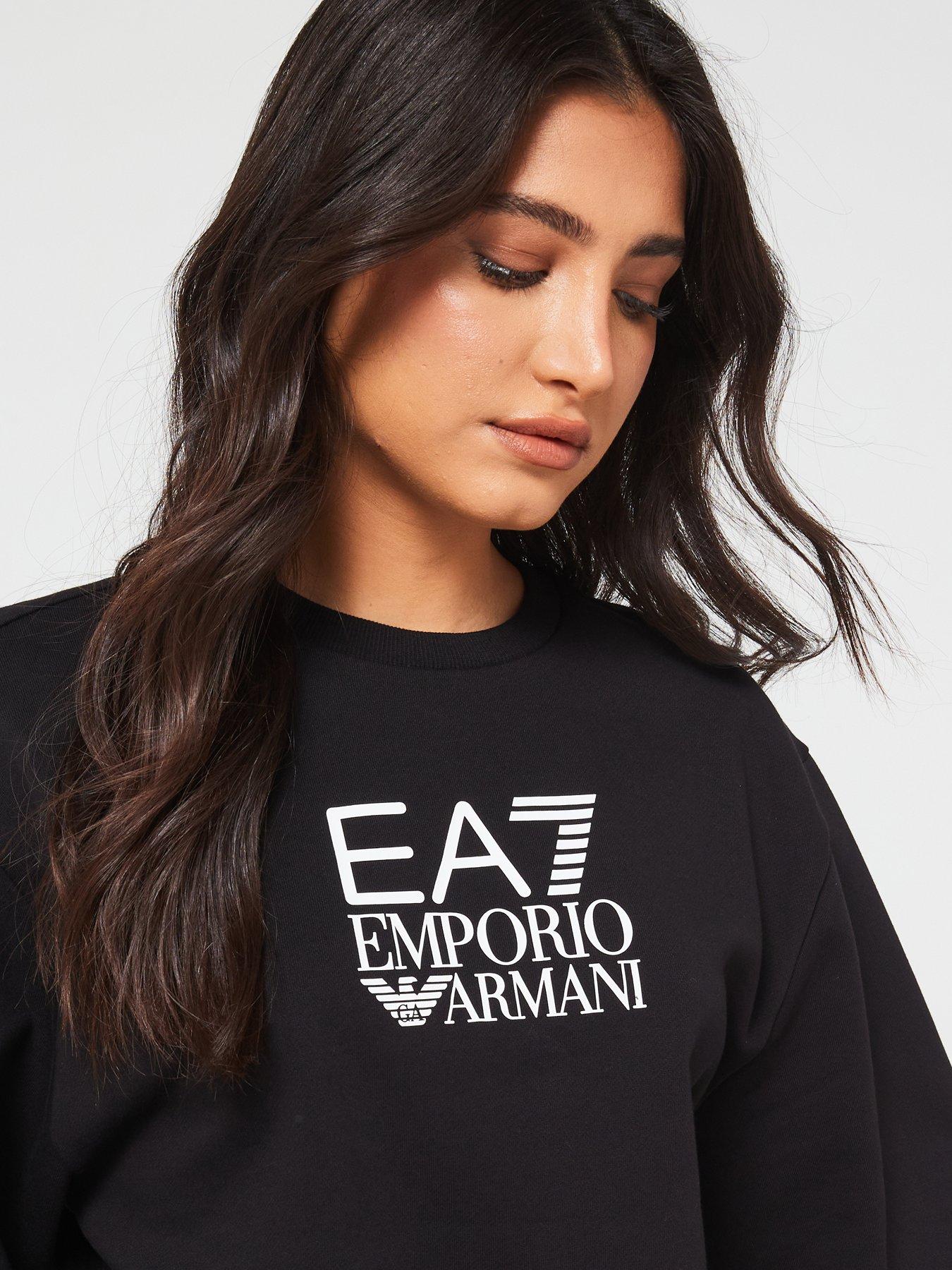 ea7-emporio-armani-loose-fit-logo-sweatshirt-blackoutfit