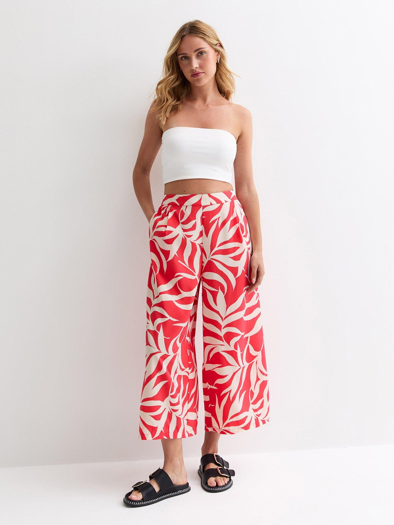 new-look-red-leaf-print-wide-leg-cropped-trousers