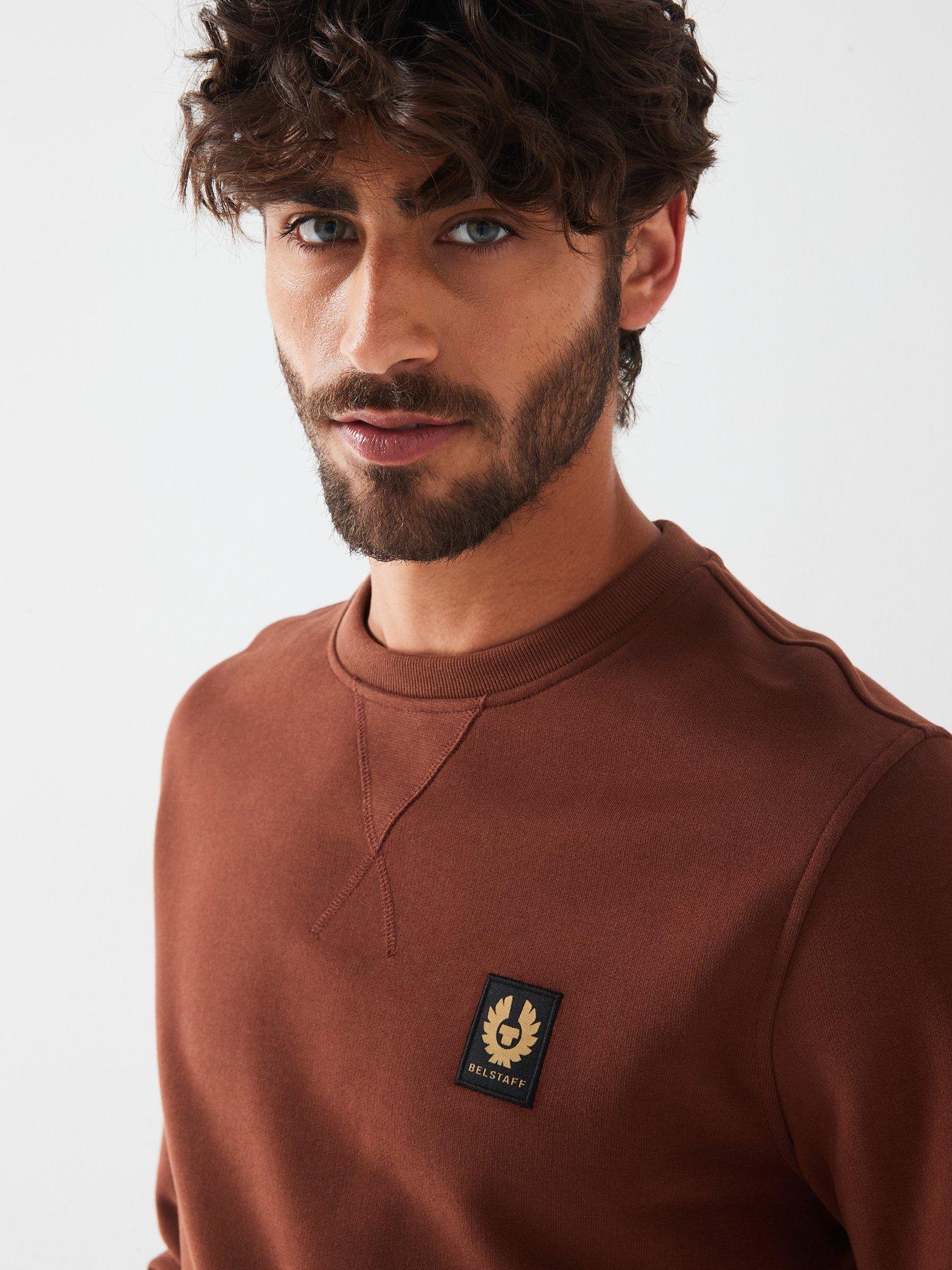 belstaff-belstaff-left-chest-patch-logo-regular-fit-crew-sweatshirt-dark-brownoutfit