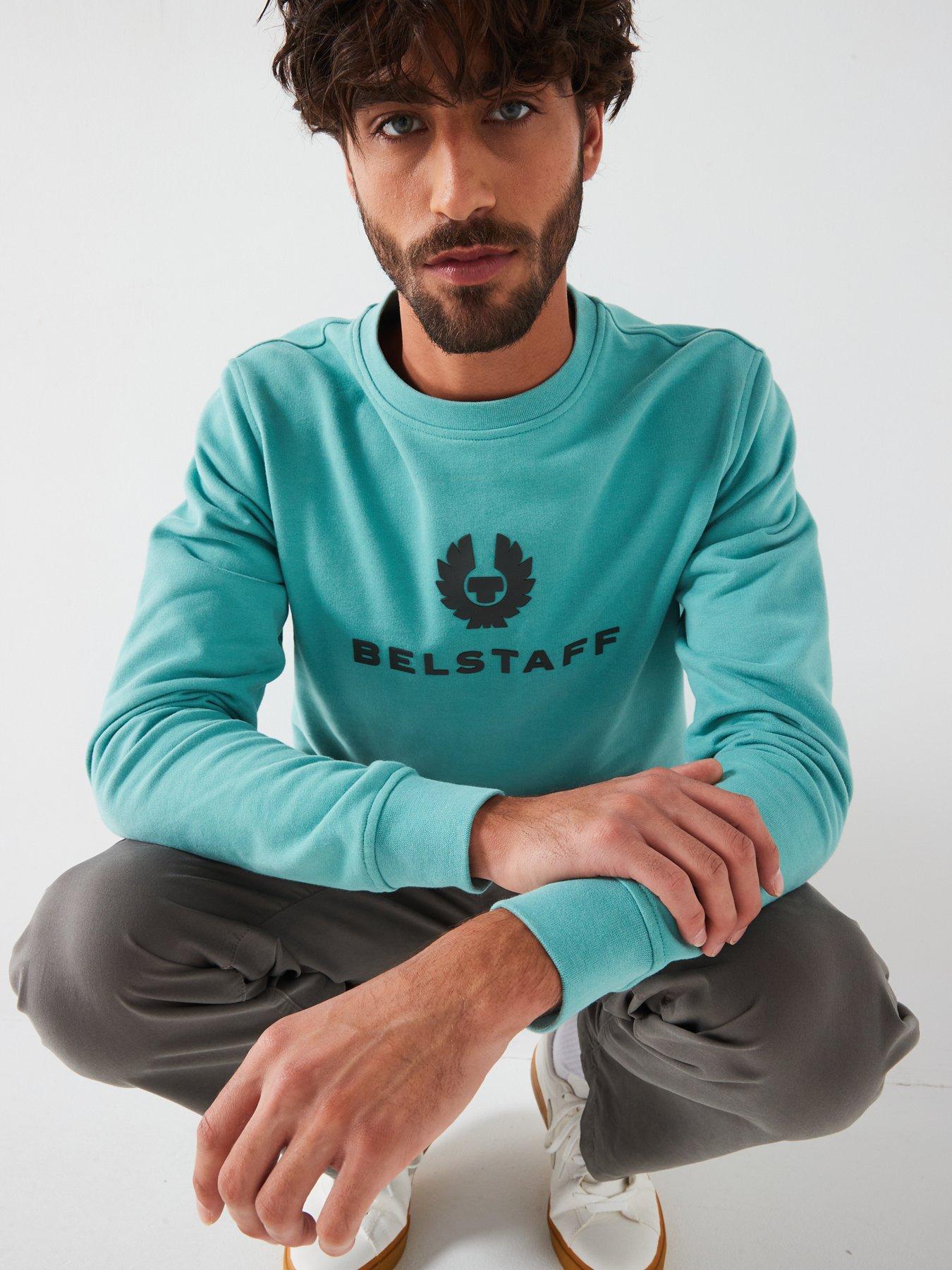 belstaff-belstaff-signature-chest-logo-regular-fit-crew-sweatshirt-light-blueoutfit