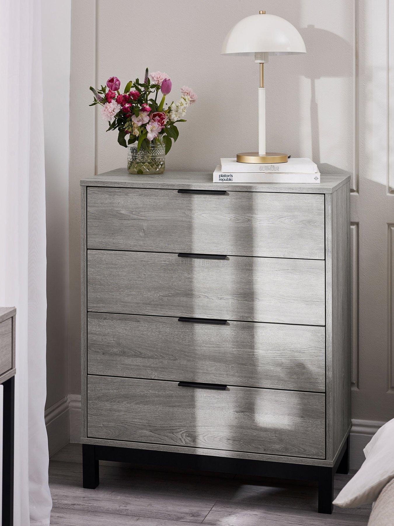 Julian Bowen Bali 4 Drawer Chest - Grey Oak