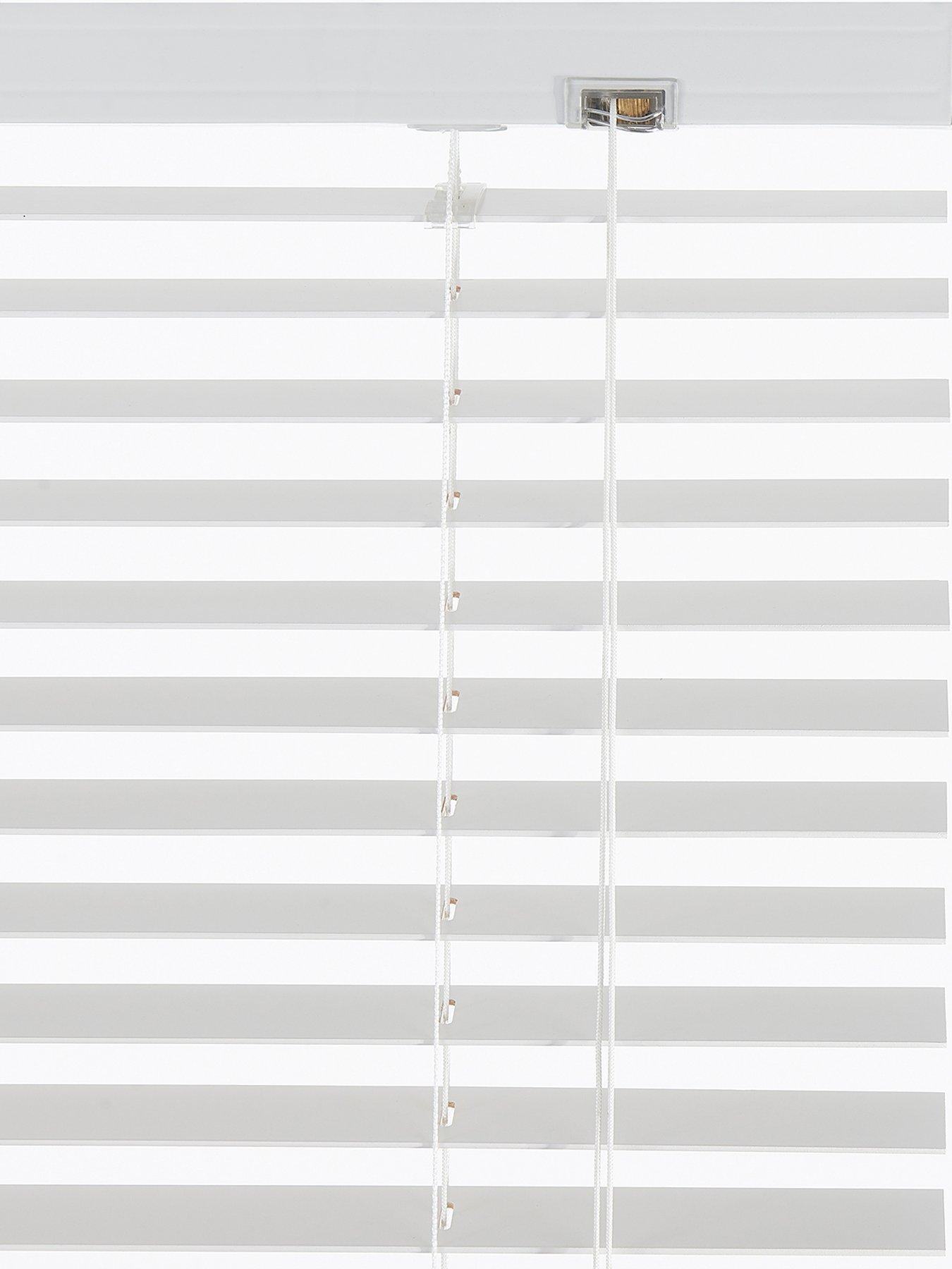 the-very-collection-faux-wood-venetian-blind-50-mm-slatsstillFront