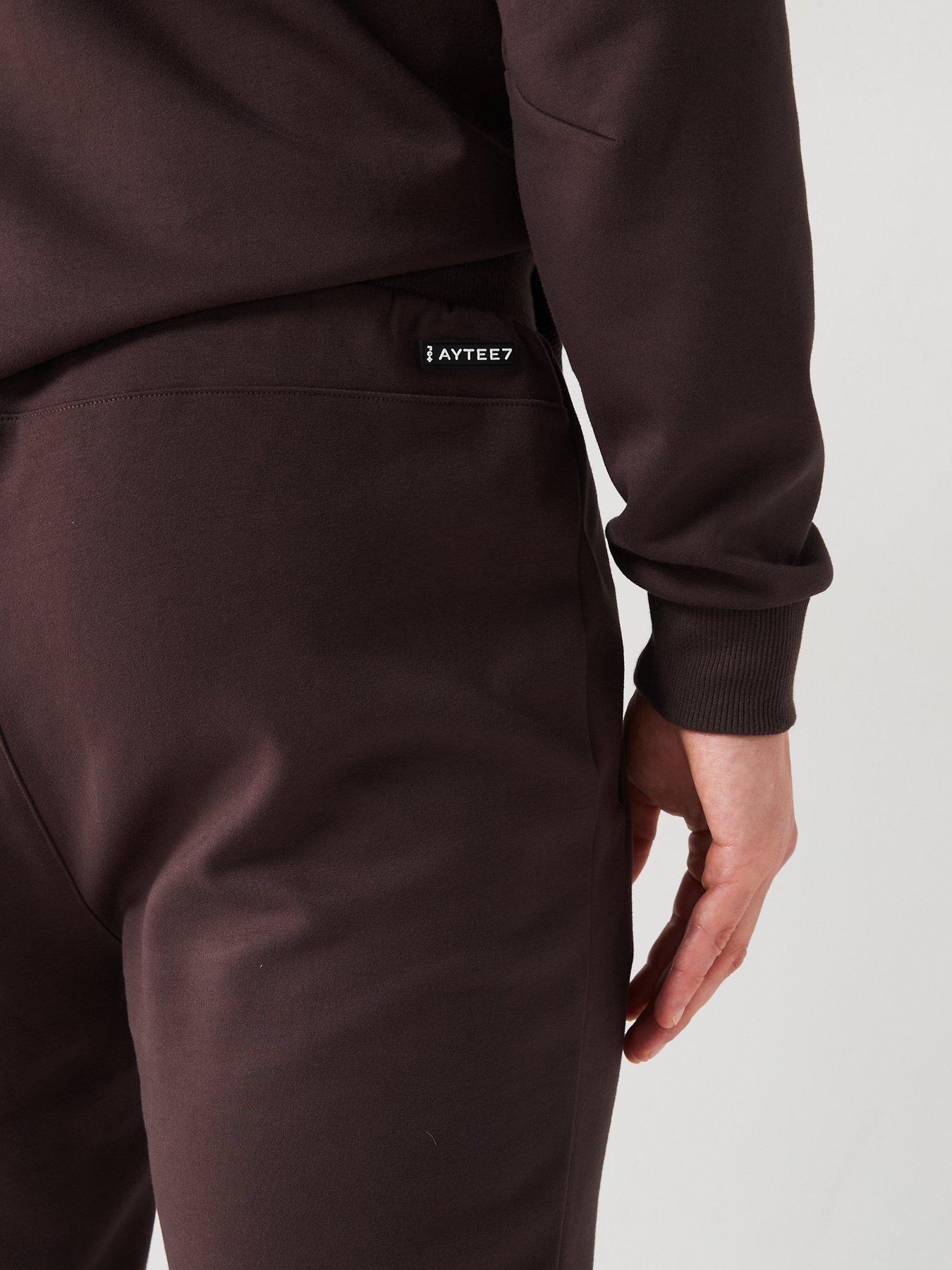 aytee7-x-very-technical-interlock-jogger-brownoutfit