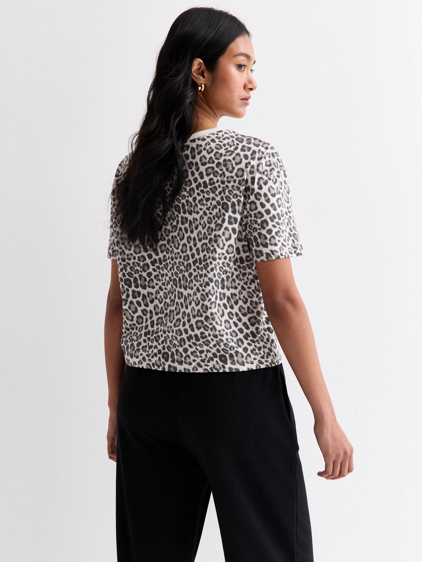 new-look-brown-cotton-leopard-print-t-shirtstillFront