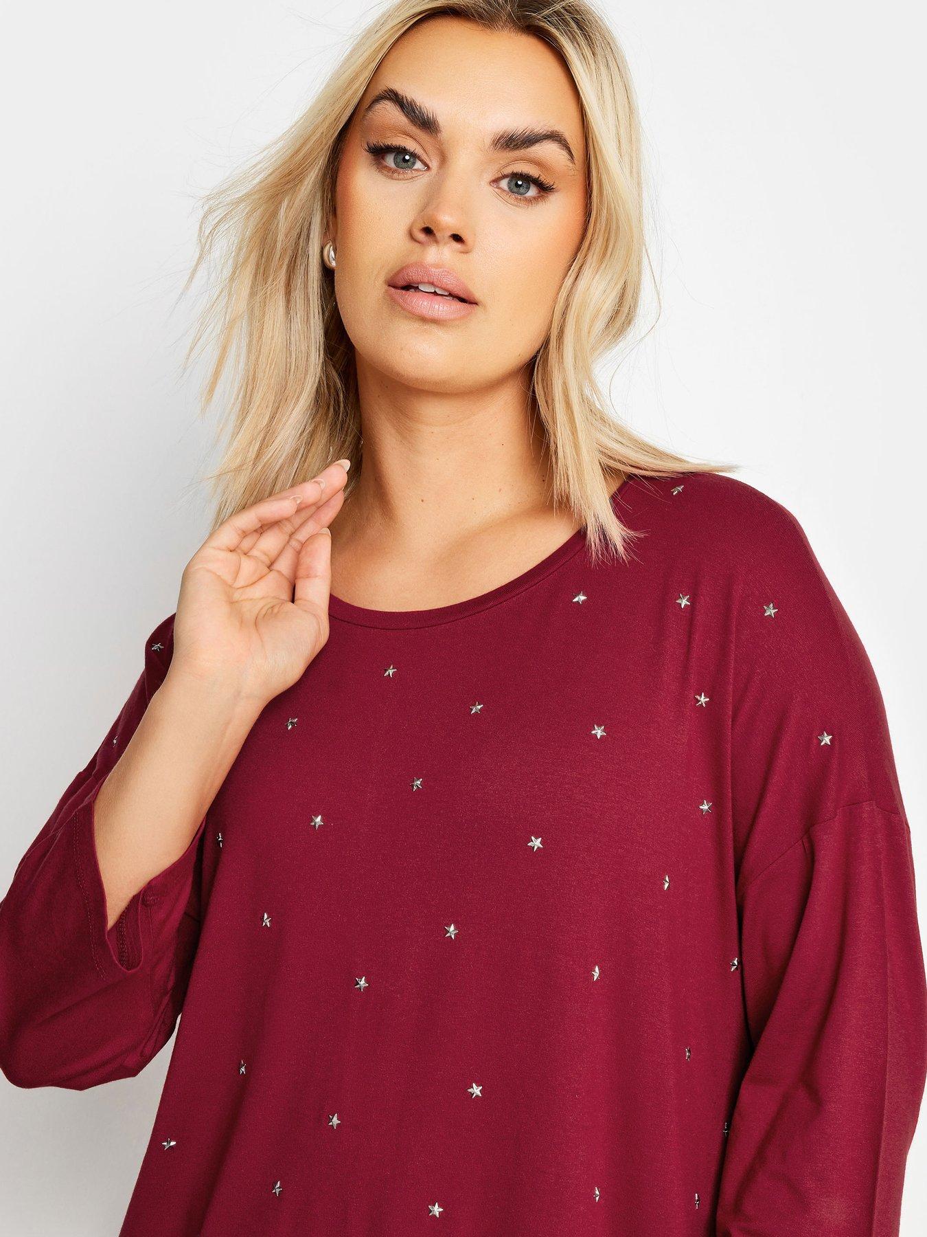 yours-curve-star-embellished-swing-top-redoutfit