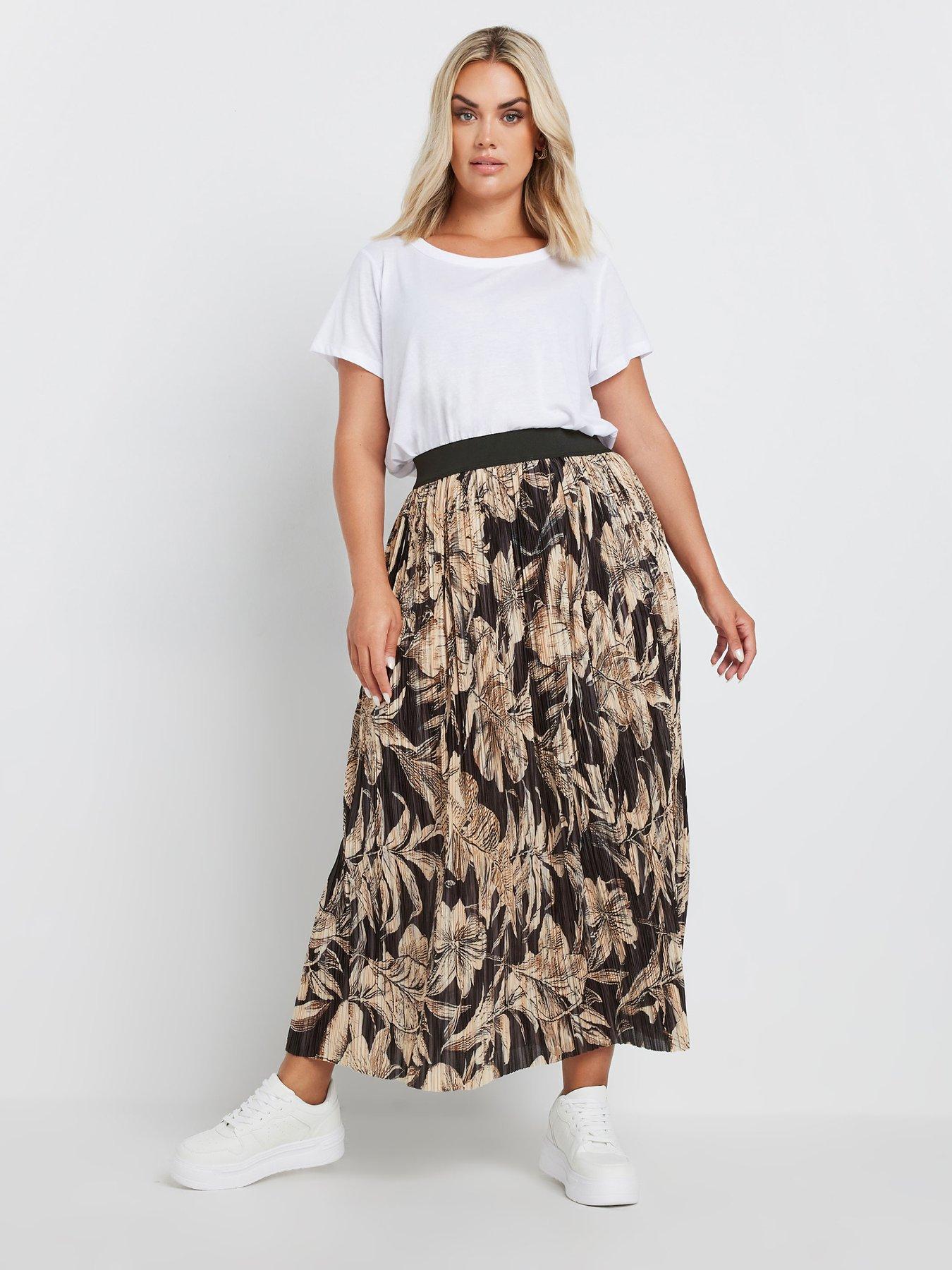 yours-curve-floral-pleated-skirtback