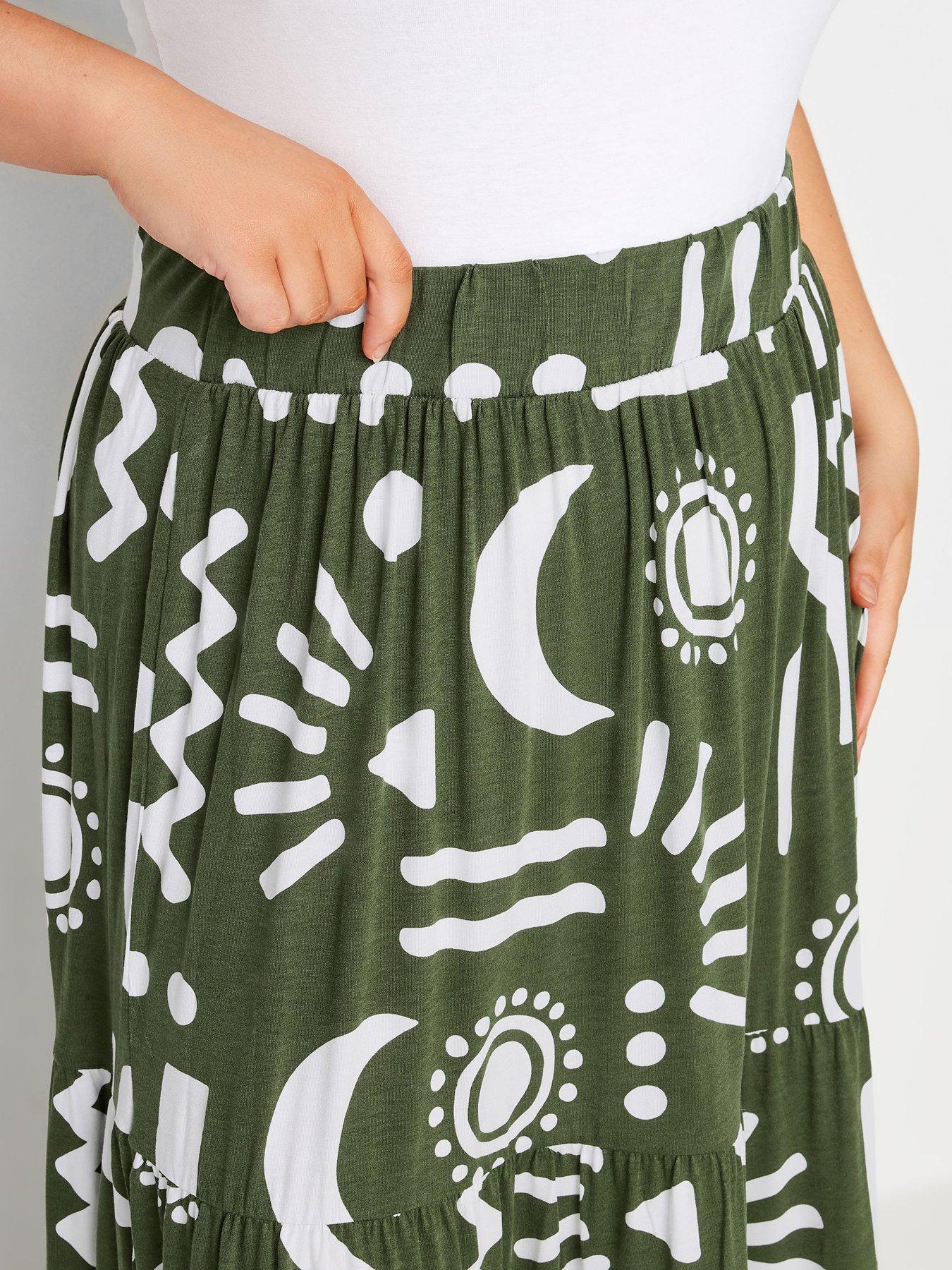 yours-curve-structured-tiered-skirt-greenoutfit