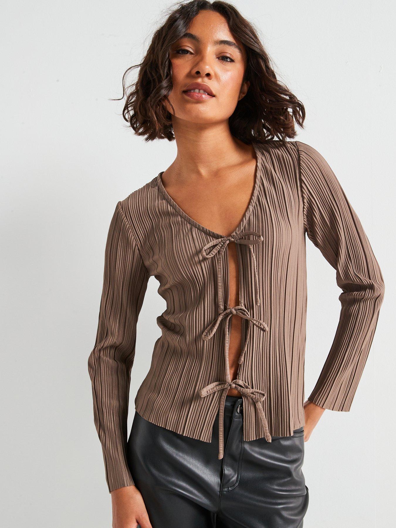 jdy-long-sleeve-tie-pleat-top-brownoutfit