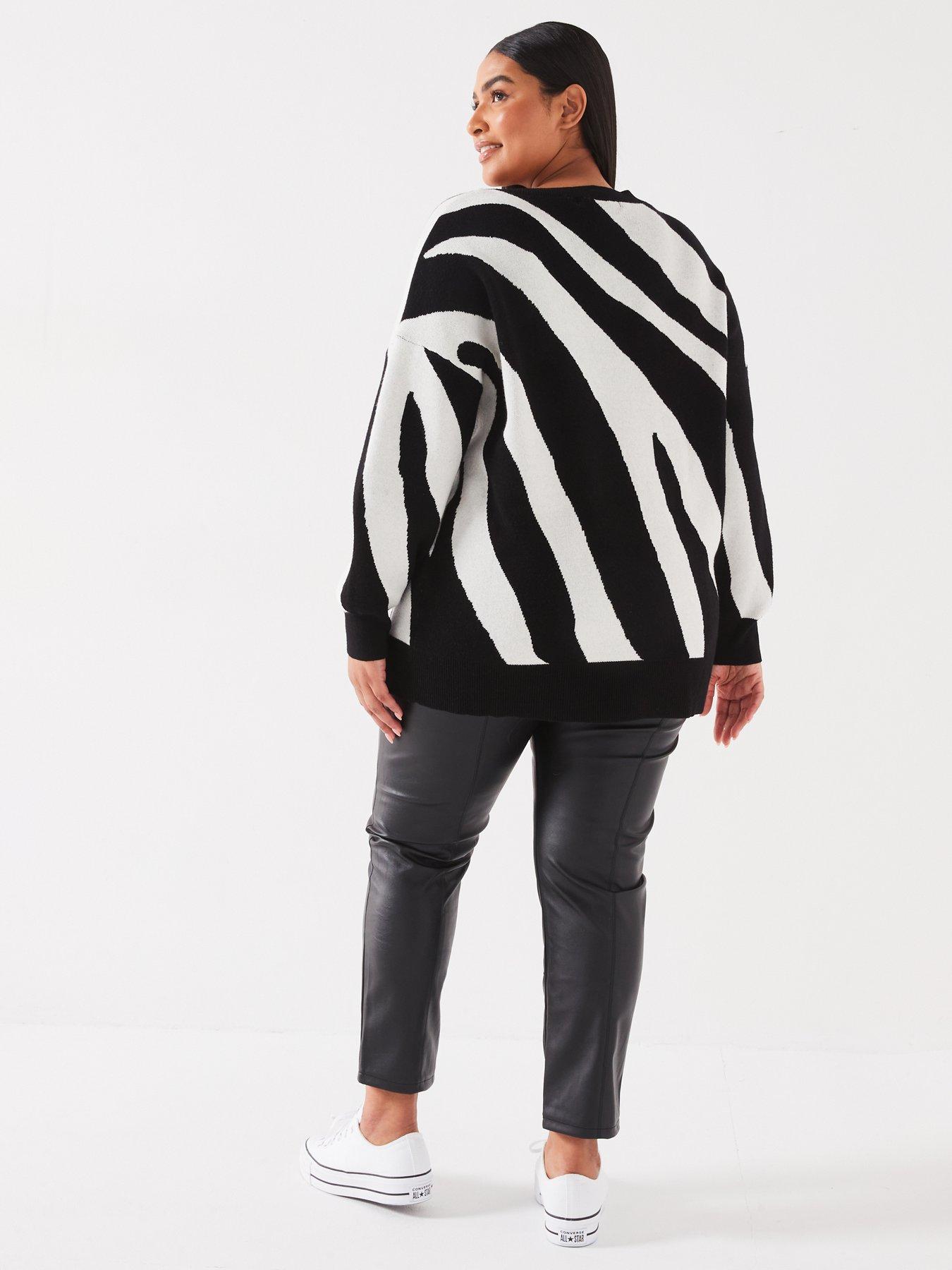 vero-moda-curve-v-neck-long-sleeve-zebra-pullover-multistillFront