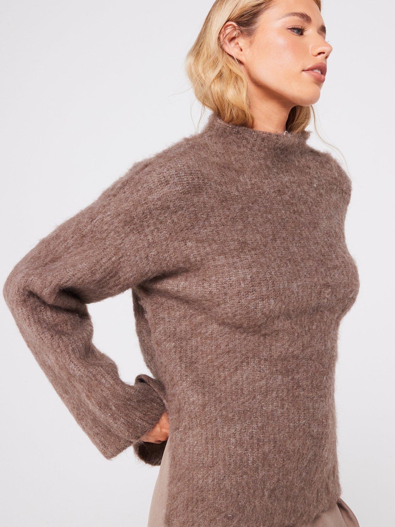 pieces-high-neck-knitted-jumper-beigeoutfit