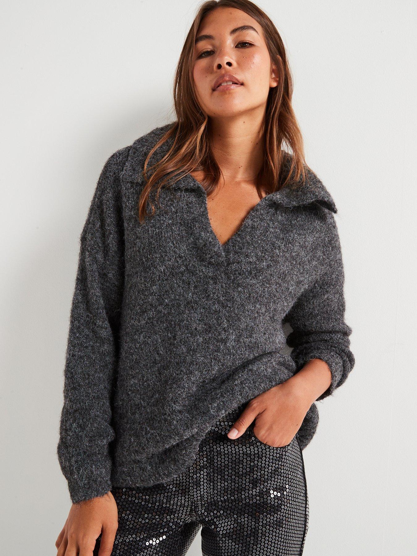 only-v-neck-collar-jumper-greydetail