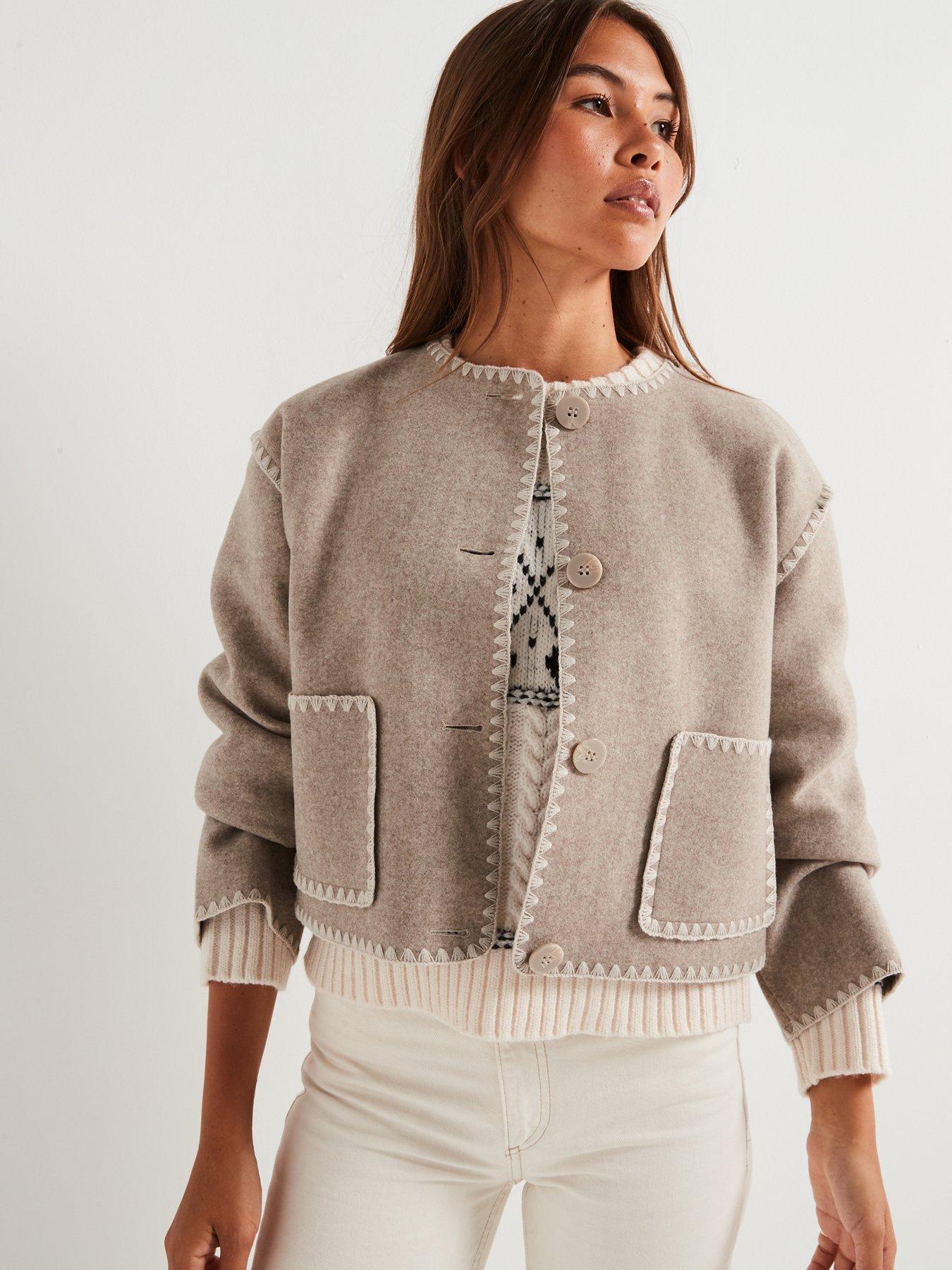 only-scallop-edge-jacket-simply-taupedetail