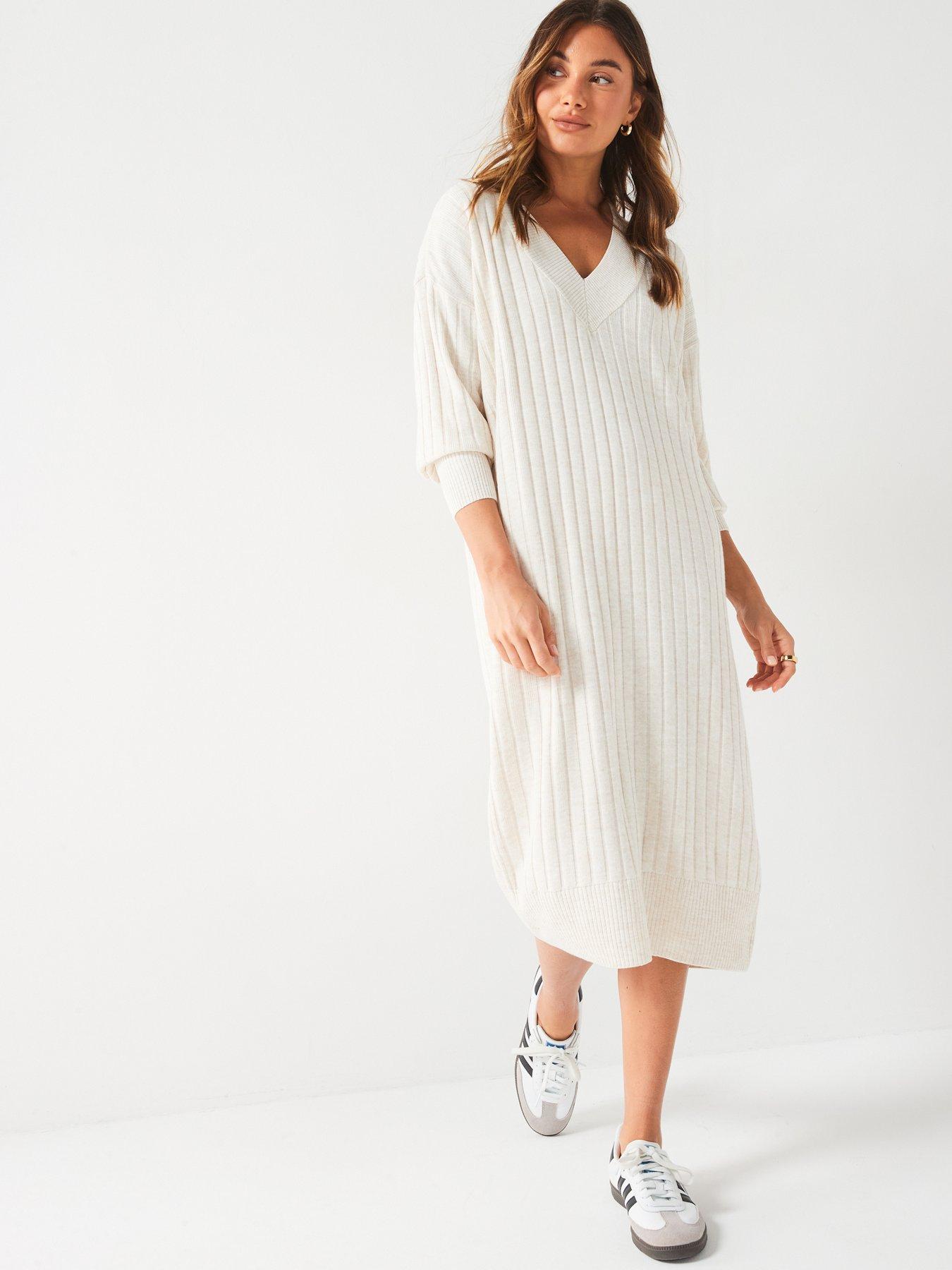 only-v-neck-long-sleeve-knitted-midi-dress-beige